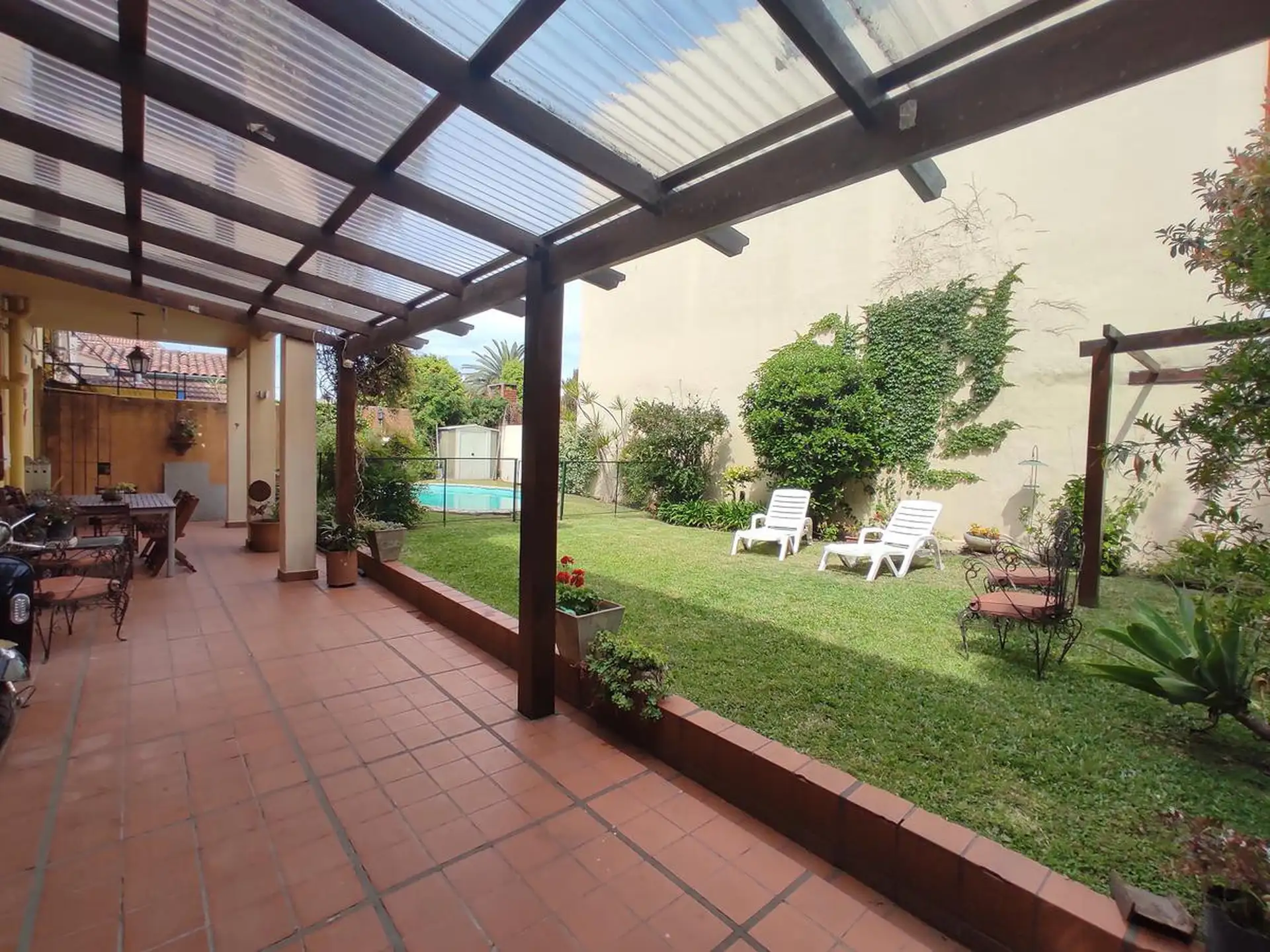 Fully furnished four-bedroom house in Martínez
