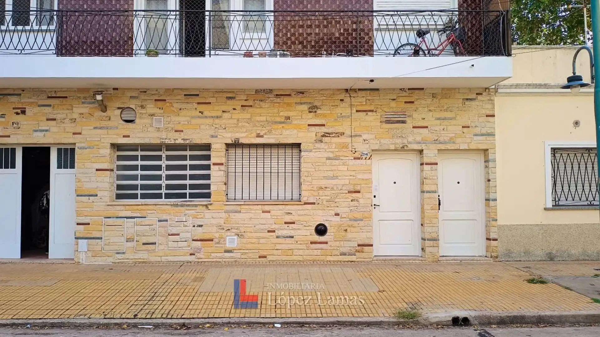 PH de 2 ambientes em Beiró, Florida