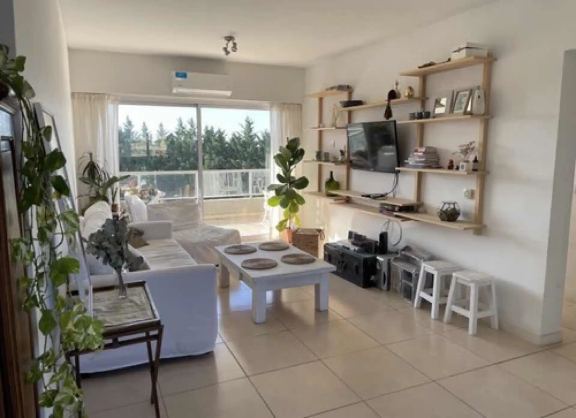 Apartamento mobiliado com 2 quartos em Tigre