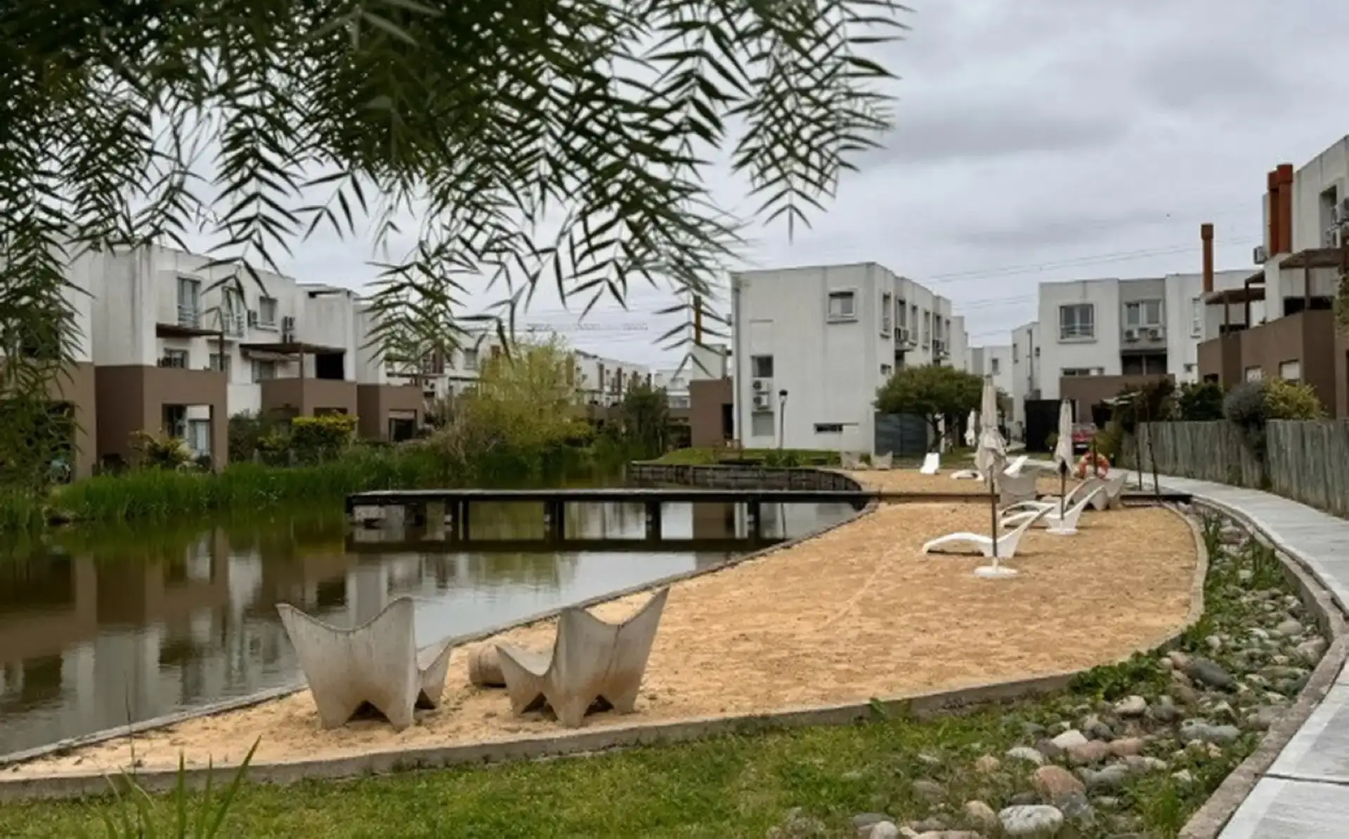 Two-storey three-room apartment in Sendero, Nordelta