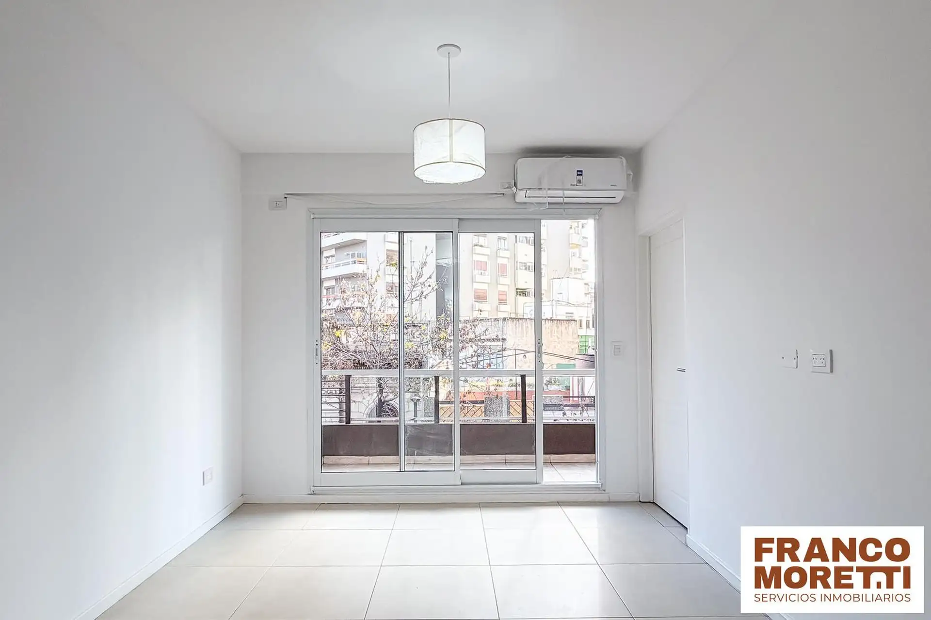 Квартира-студия с двумя балконами в Barracas