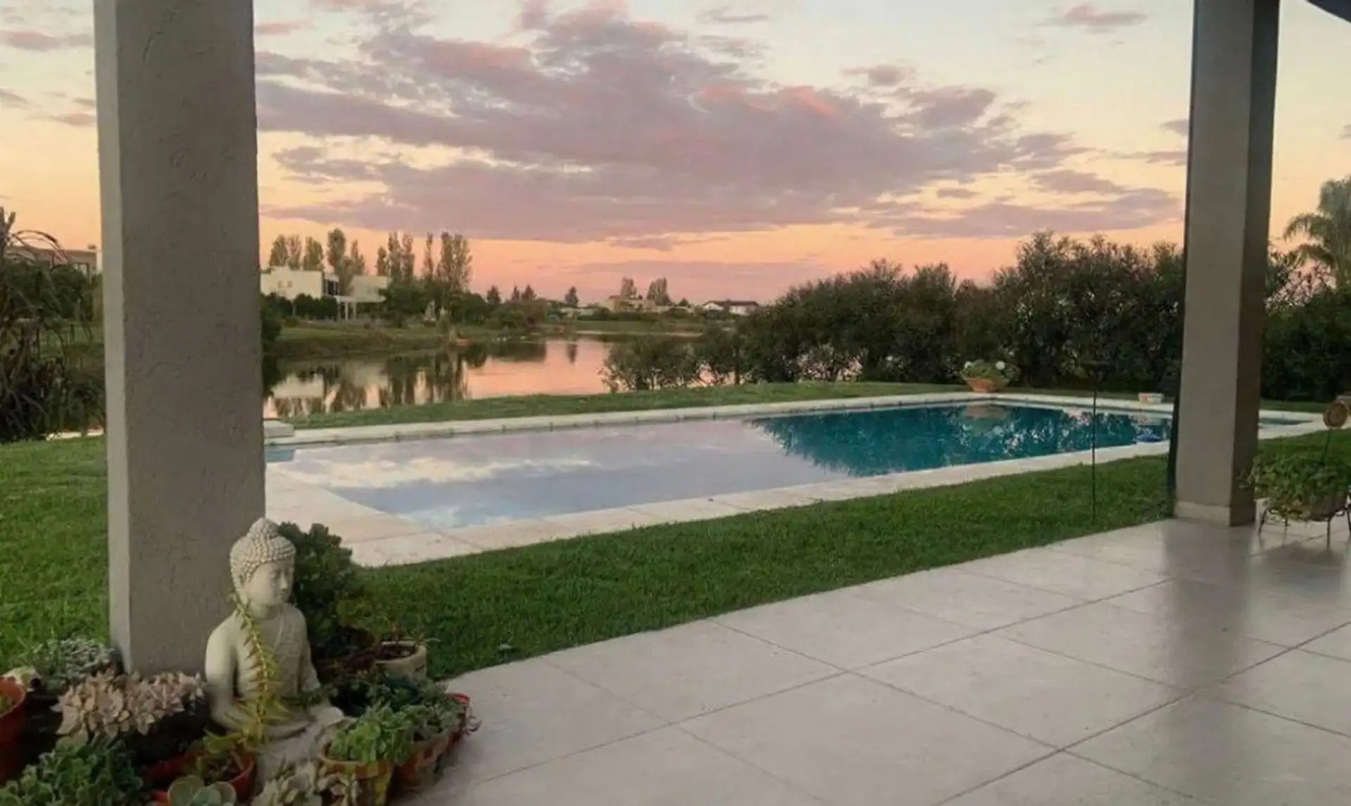 Casa de 4 dormitórios para alugar em San Matías, Escobar