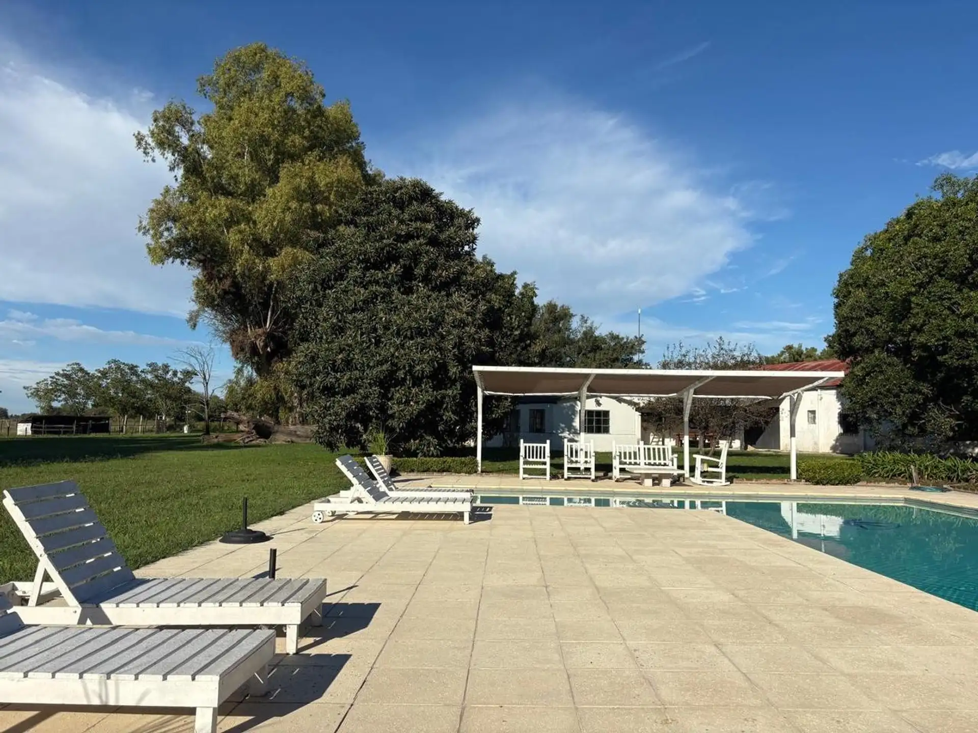 Loft-style house for temporary rent in Zárate