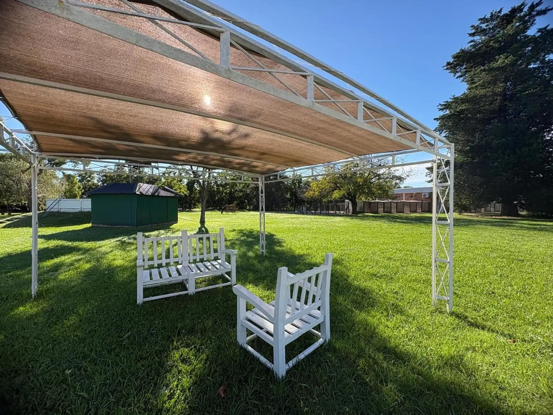 Fully furnished two-bedroom house for temporary rental in Zárate