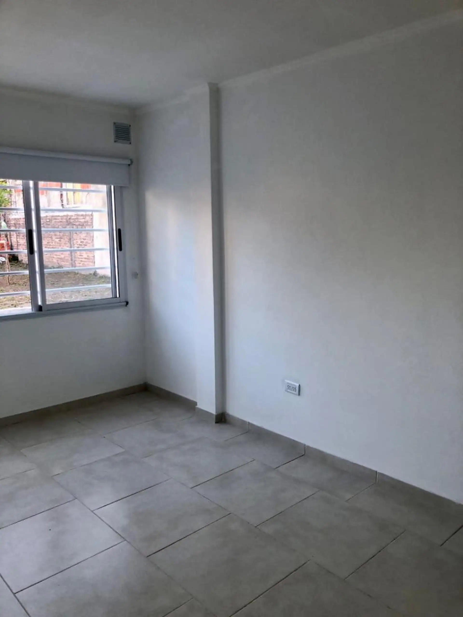 Kitnet para alugar em Claypole, Almirante Brown