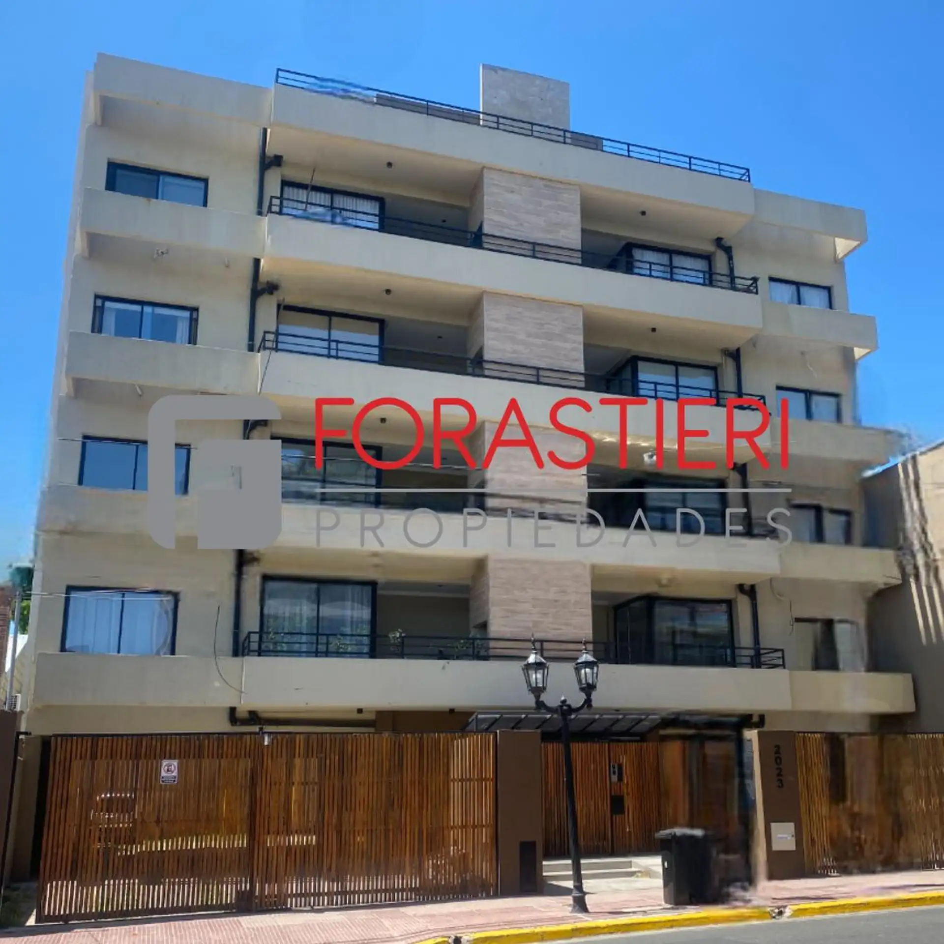 Studio apartment with assigned parking in Tigre Centro