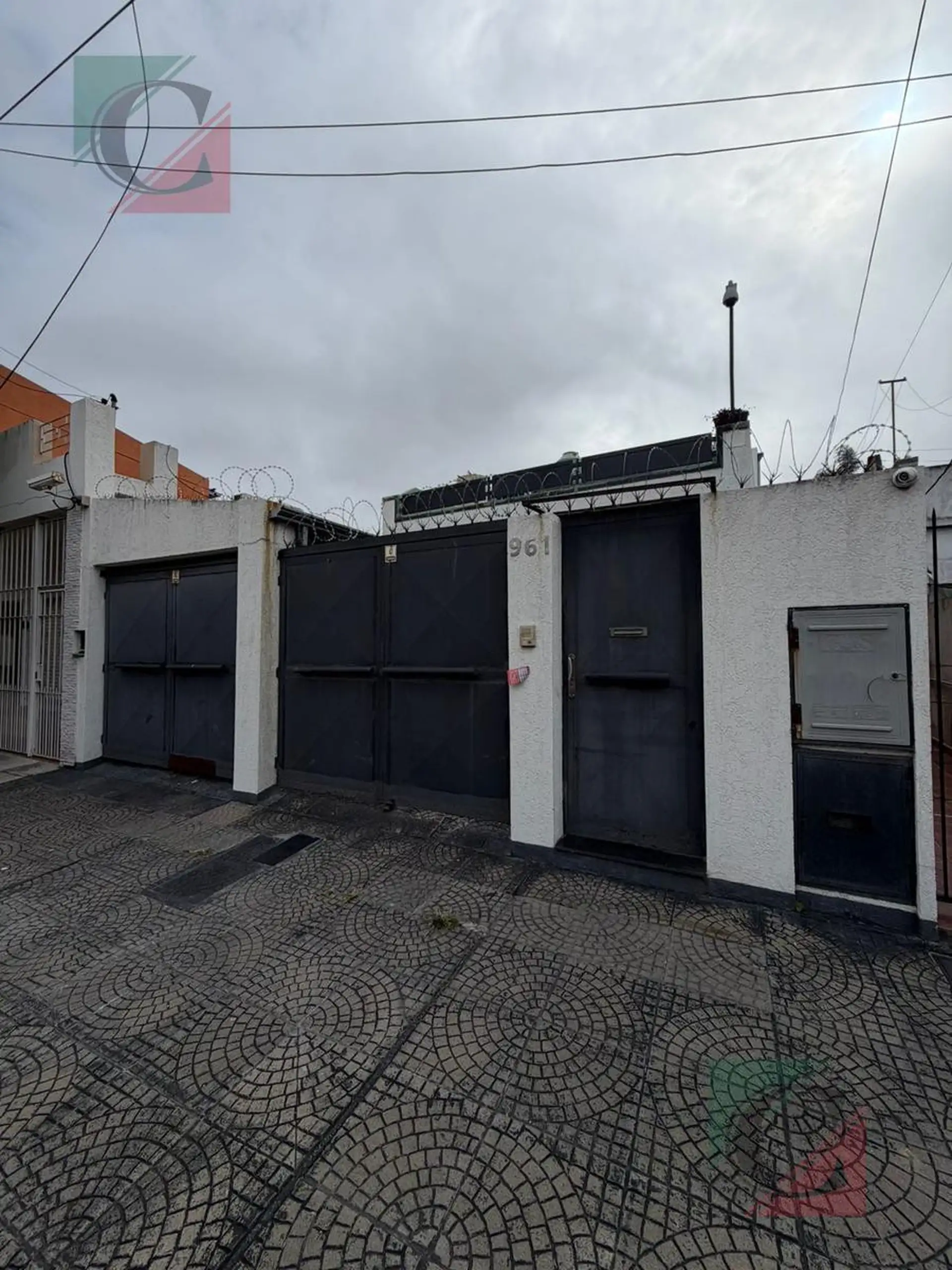 PH de 2 dormitorios al frente en Gerli, Lanús