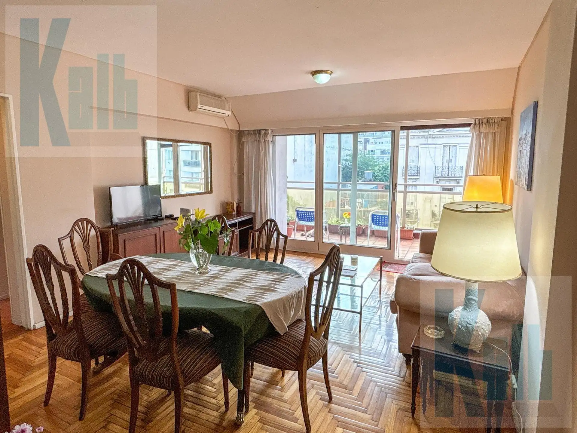 Apartamento de três ambientes mobiliado em Constitución