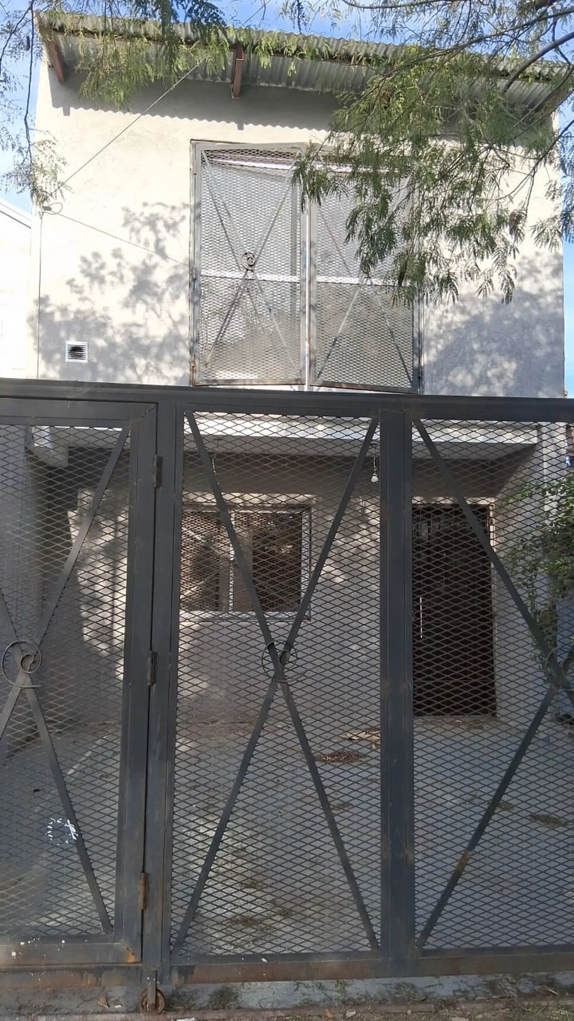 PH de 2 ambientes con dormitorio en planta alta en Merlo