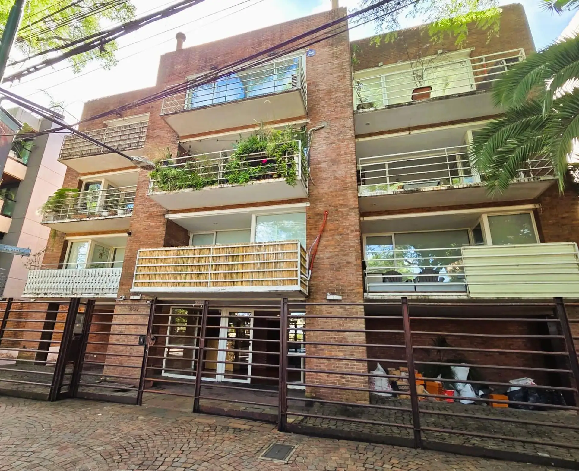 Трёхуровневая квартира с 1 спальней в Acassuso