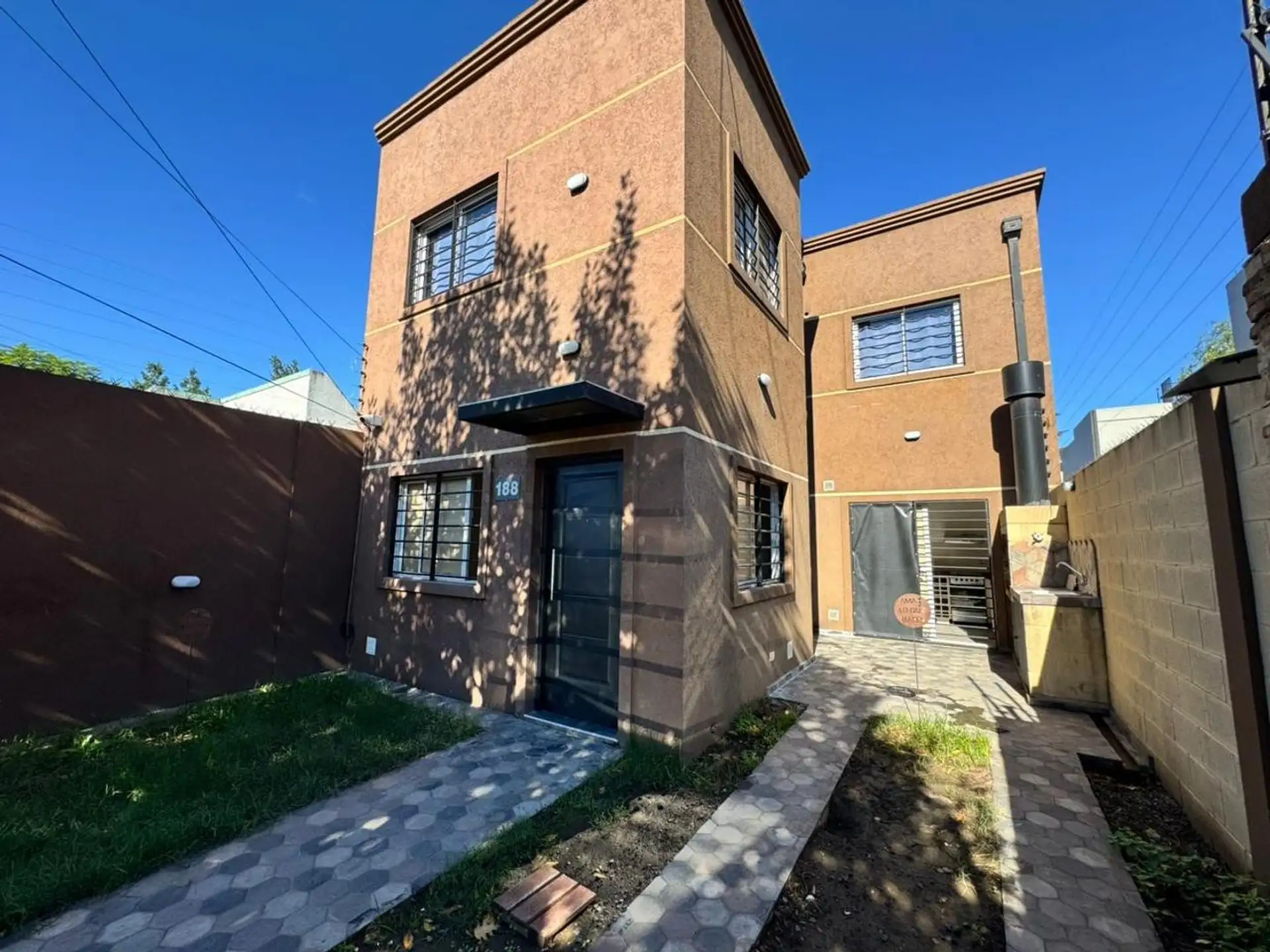 PH com 2 dormitórios em Ituzaingó Norte