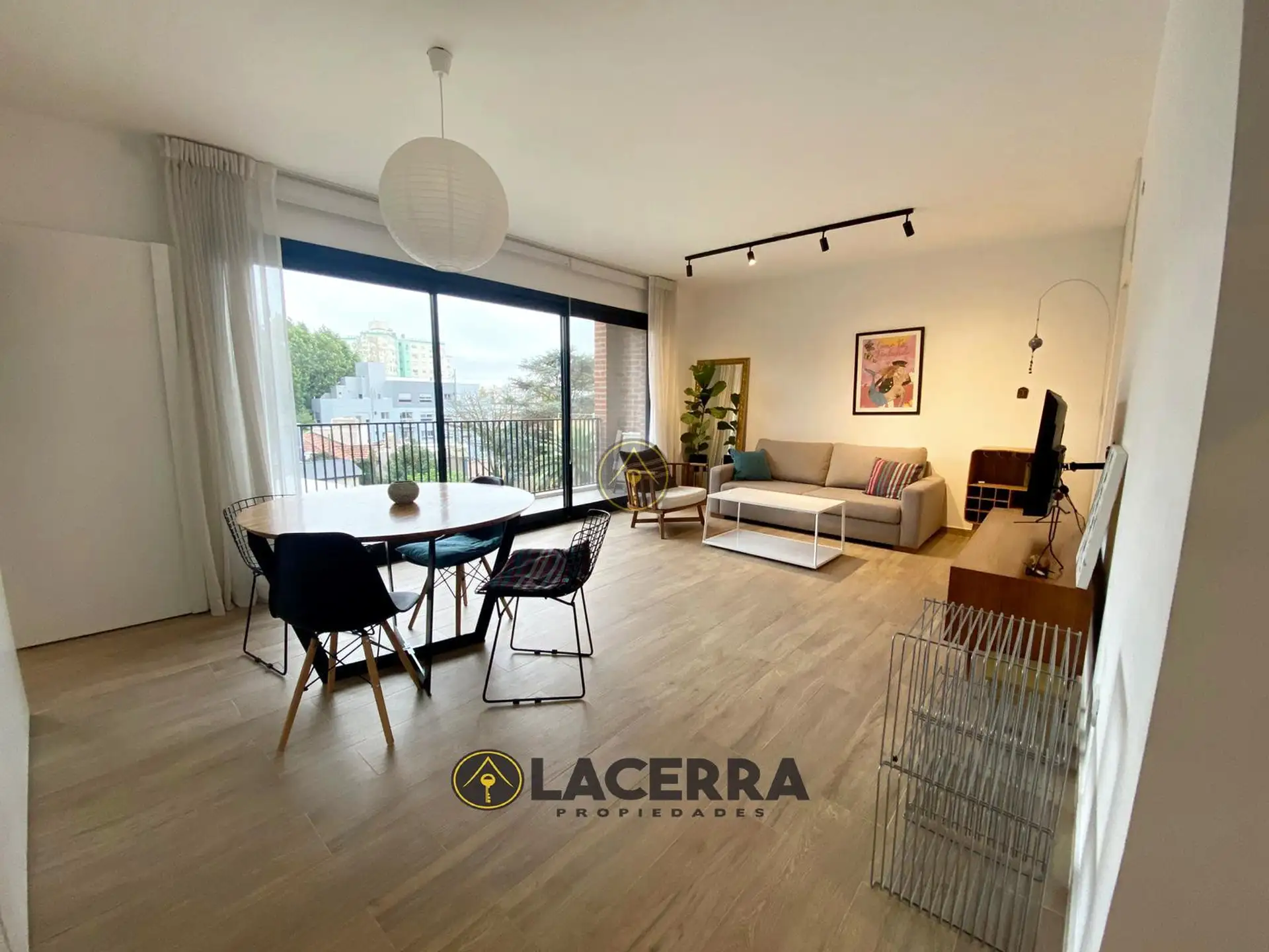 Квартира с 2 спальнями с мебелью в Florida