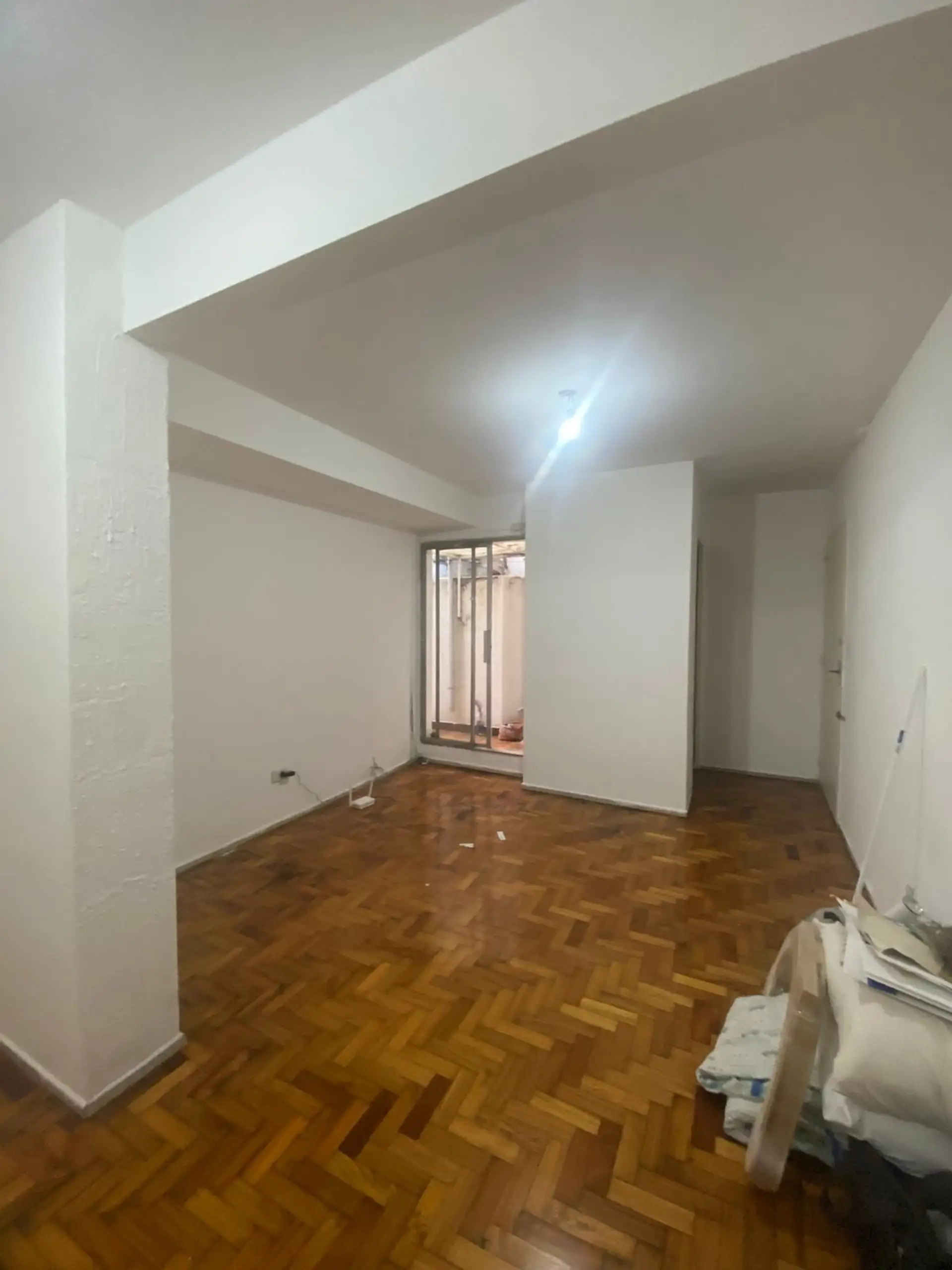 Two-room apartment in Almagro with private patio