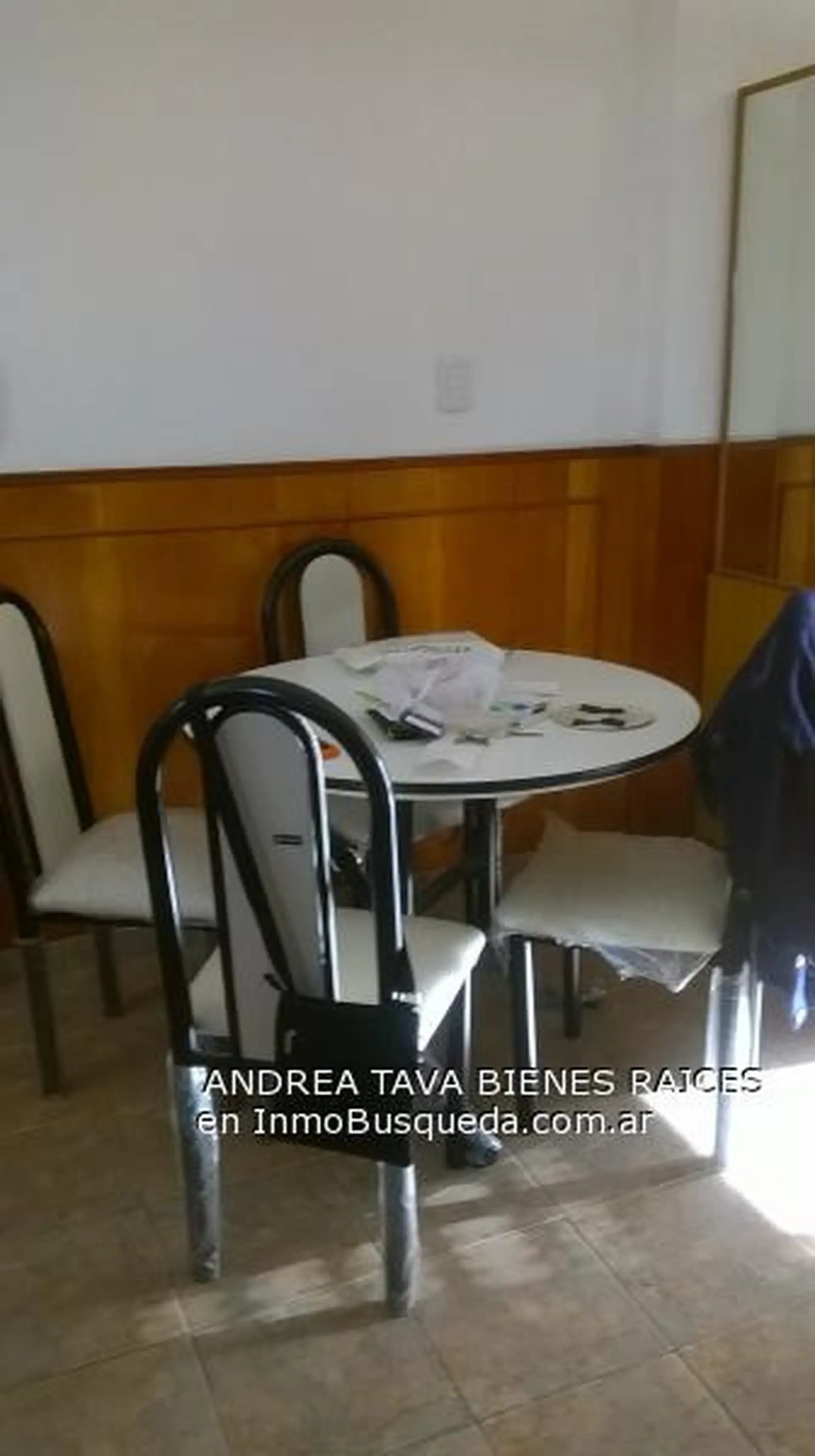 Departamento de 2 ambientes con cochera en La Plata