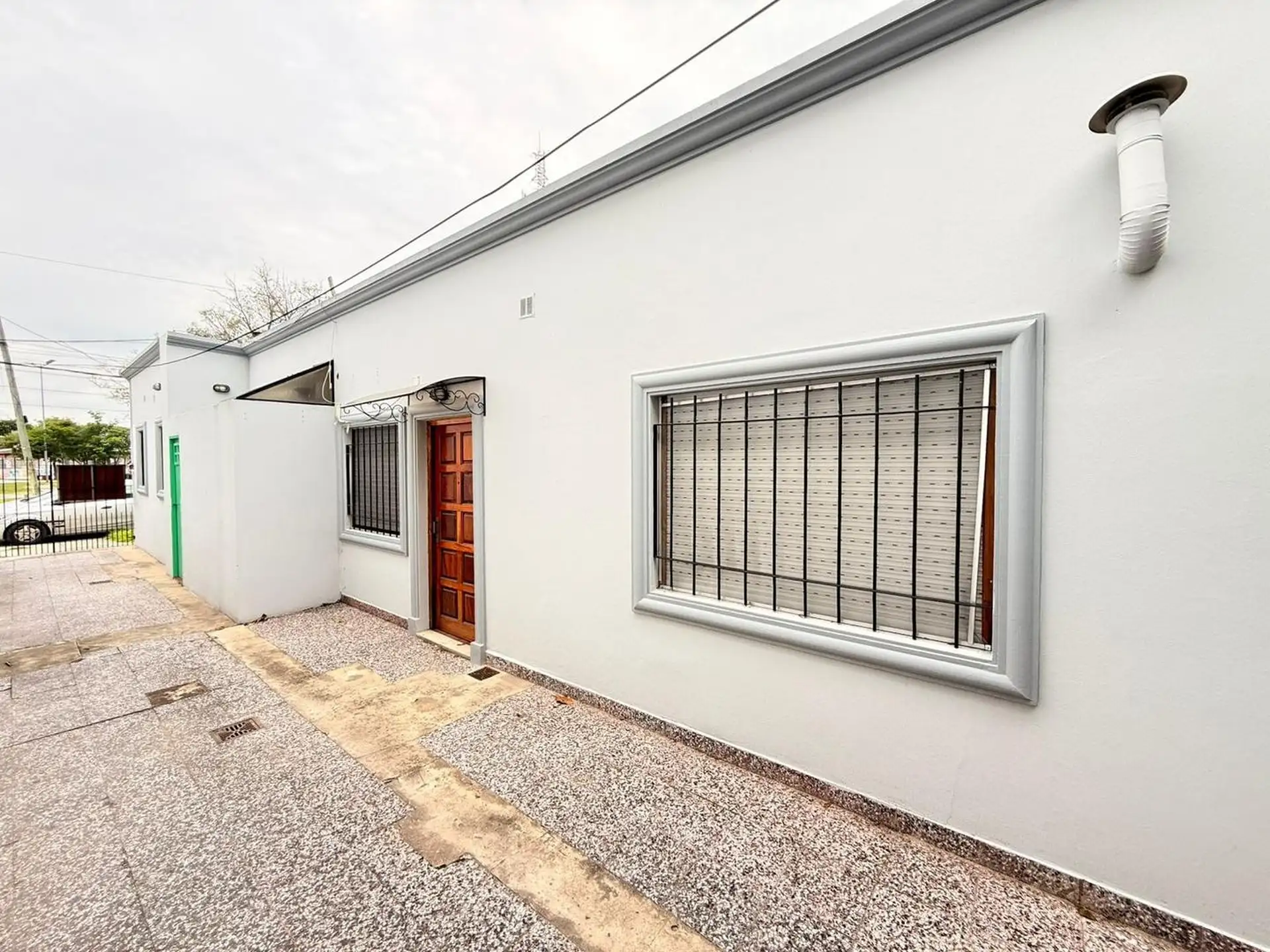 Casa com 2 quartos em PH em Castelar, Morón