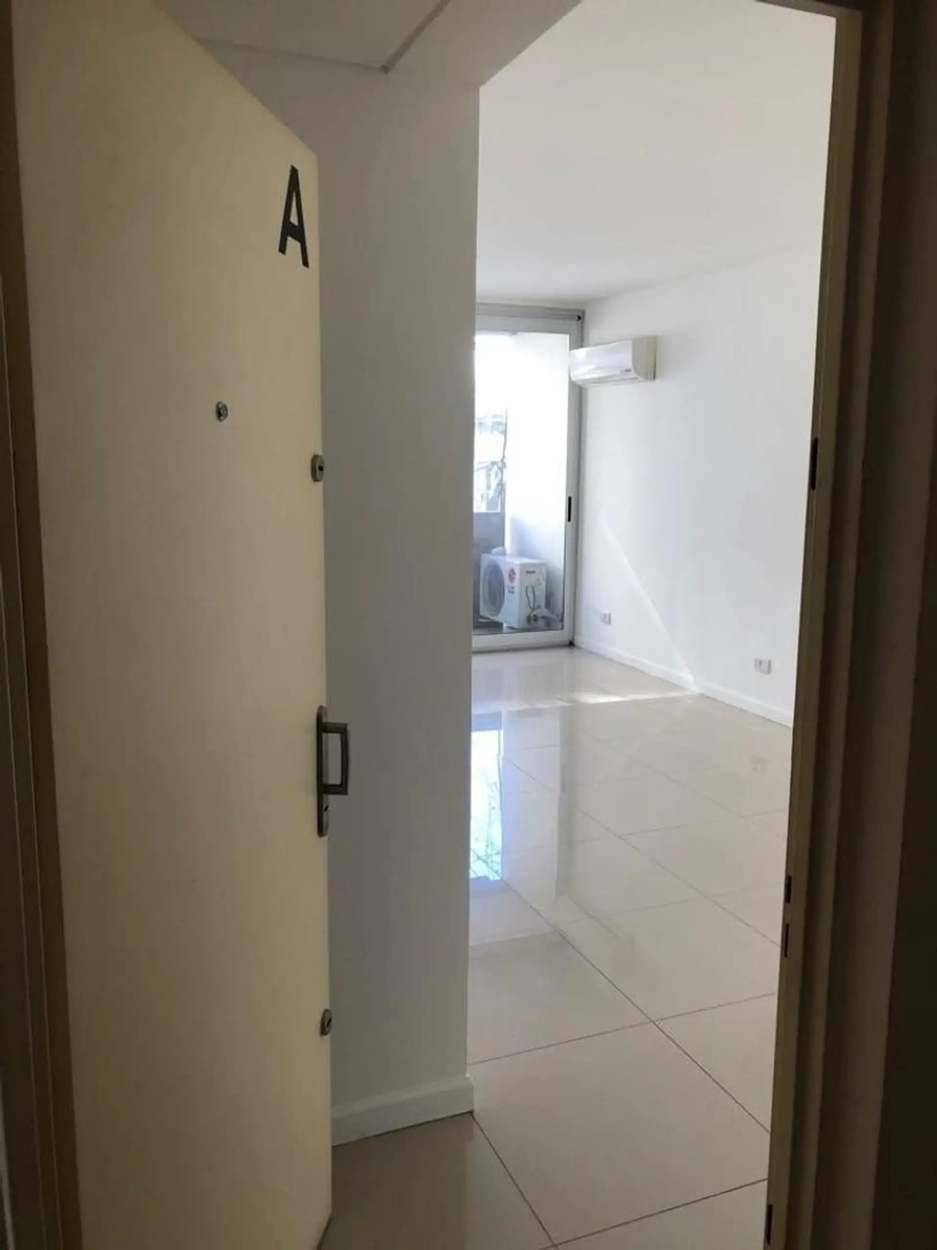 Monoambiente con balcón en Almagro