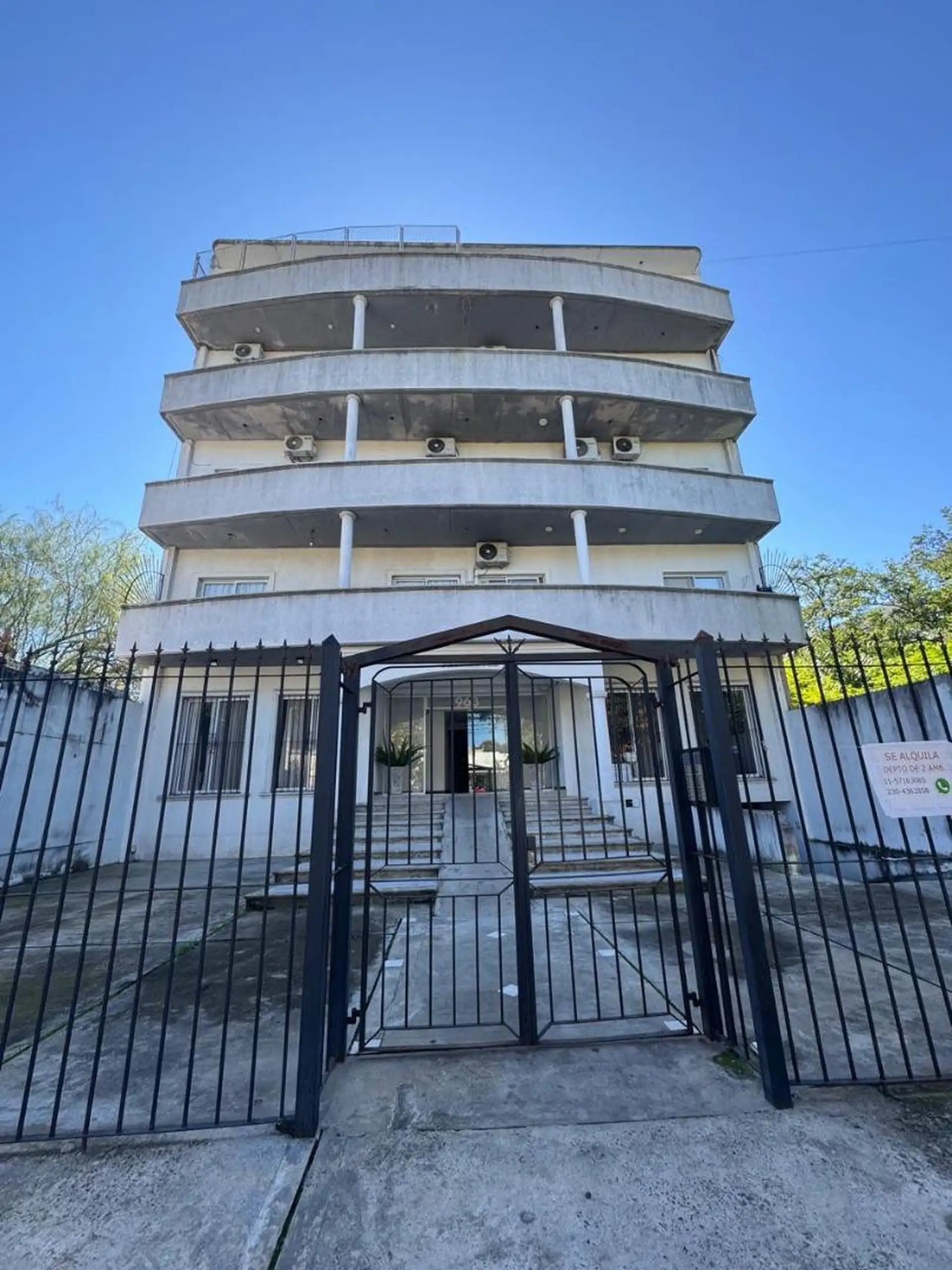 Departamento de 2 ambientes en alquiler con cochera en Pilar