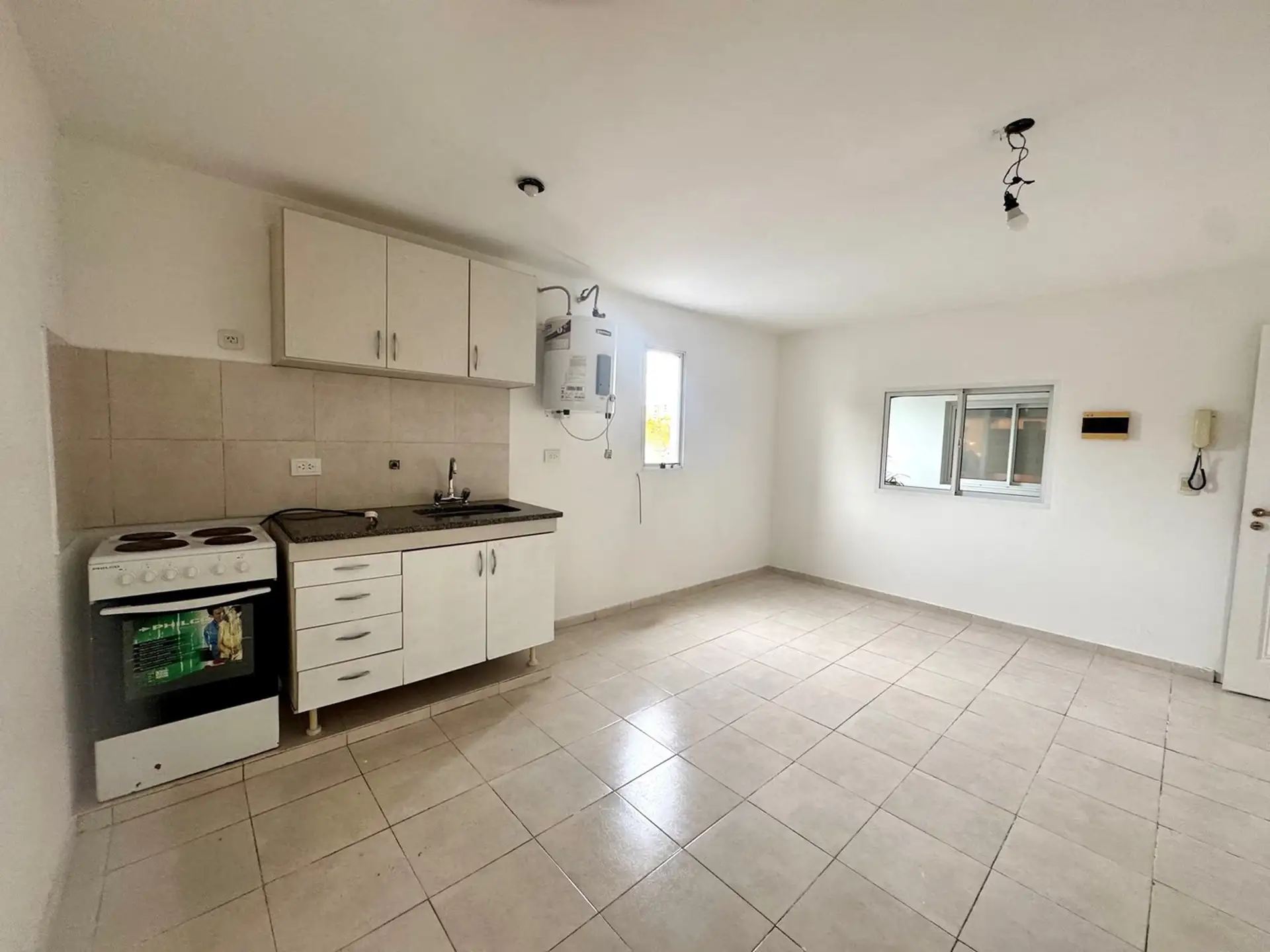 Apartamento de 2 ambientes no 2º andar por escada em Beccar