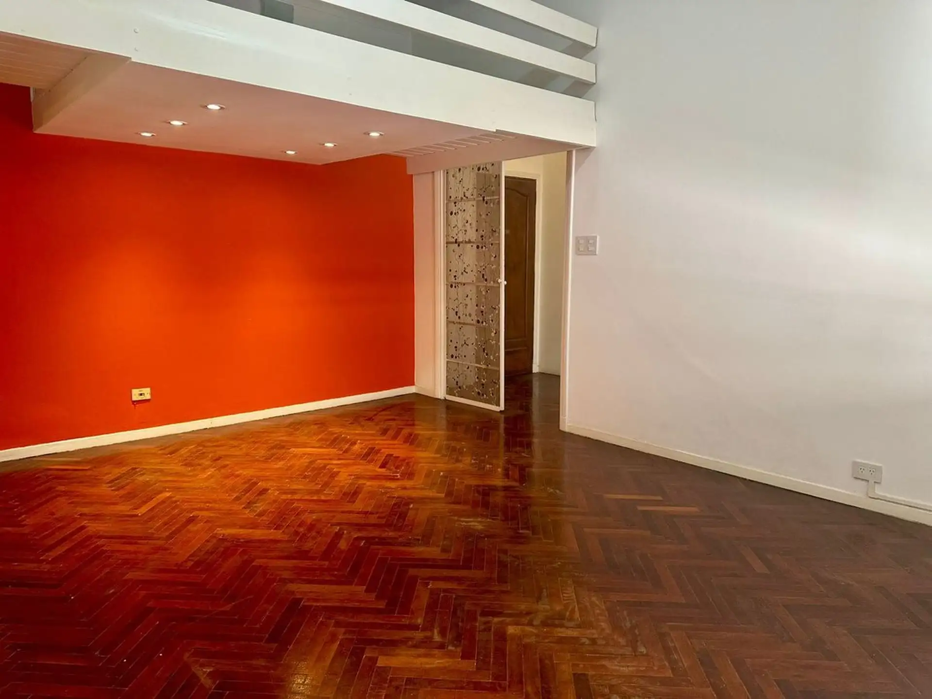 Two-room apartment with 53 m² in Monserrat