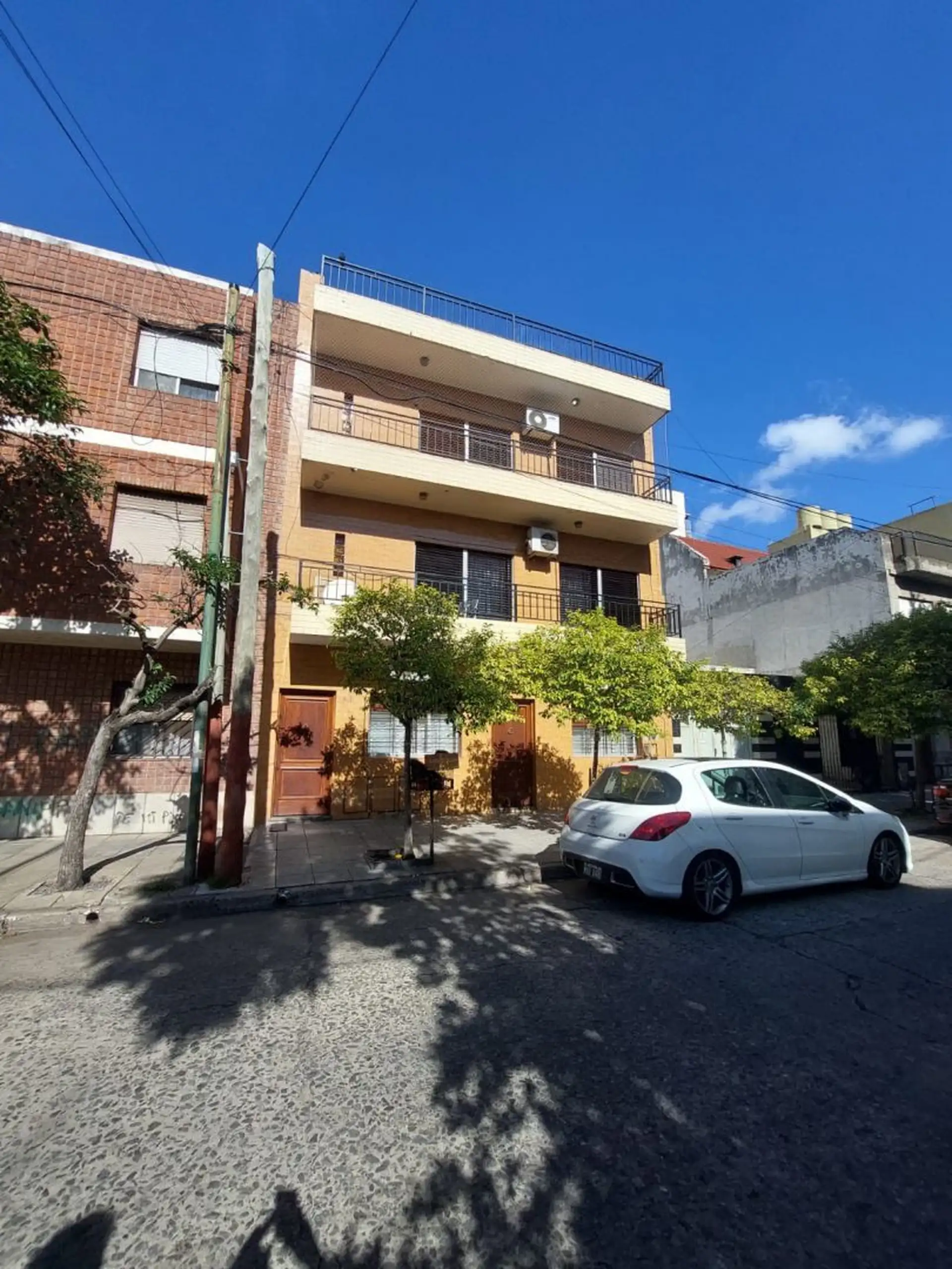 PH de dois quartos em Valentín Alsina, Lanús