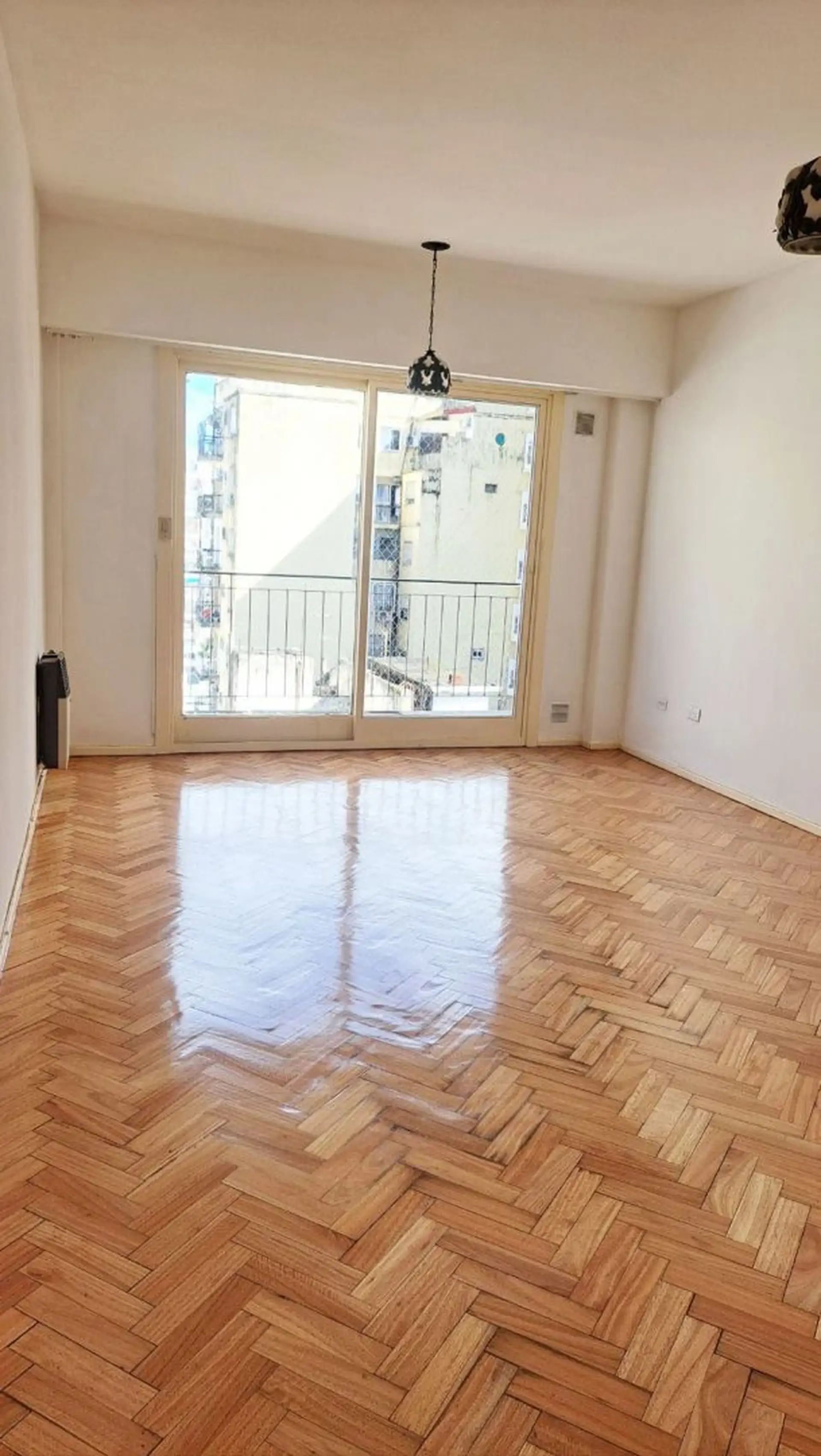 Departamento de 3 ambientes al frente en Balvanera