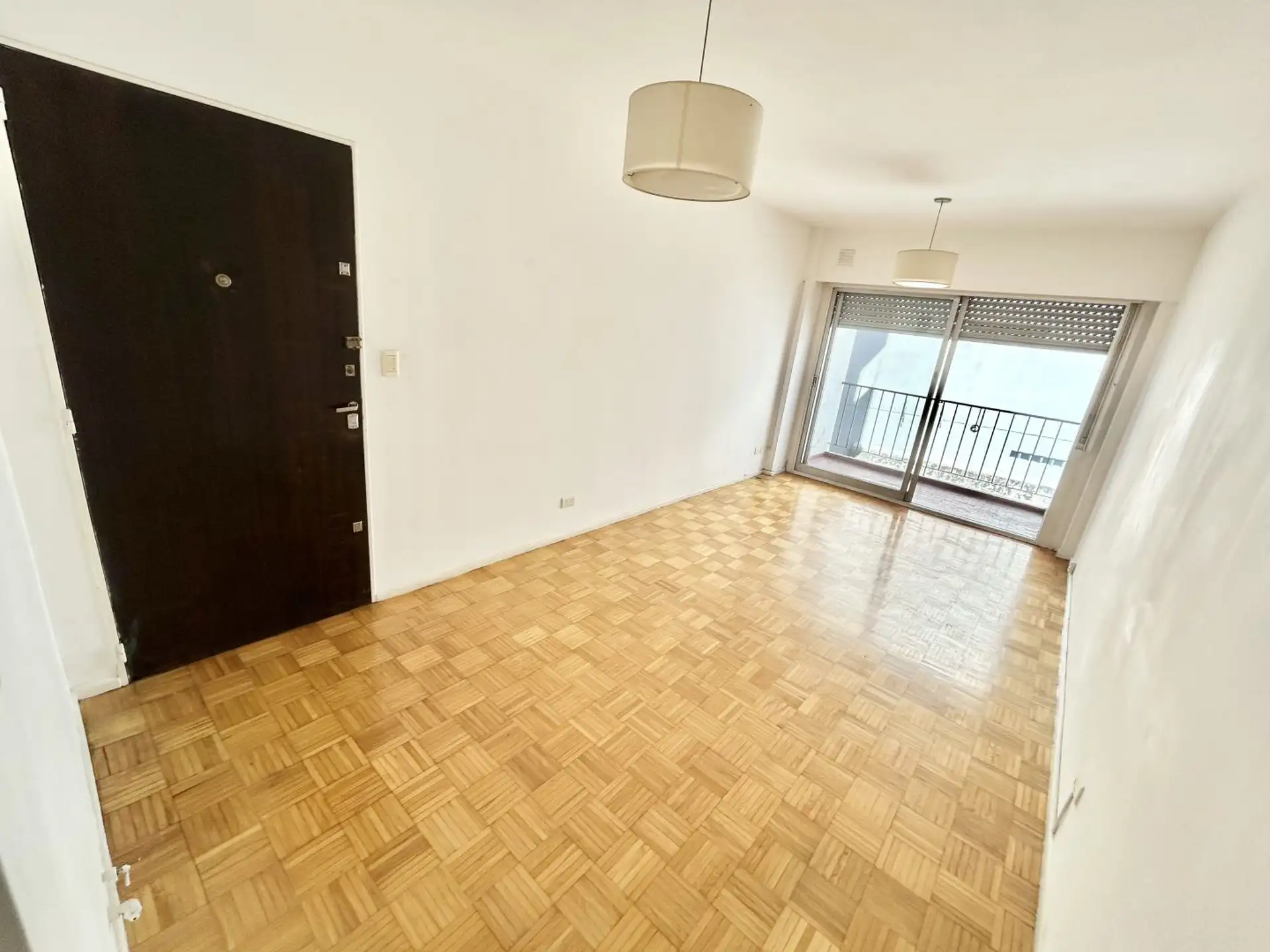 Apartamento de dois ambientes com varanda em Recoleta
