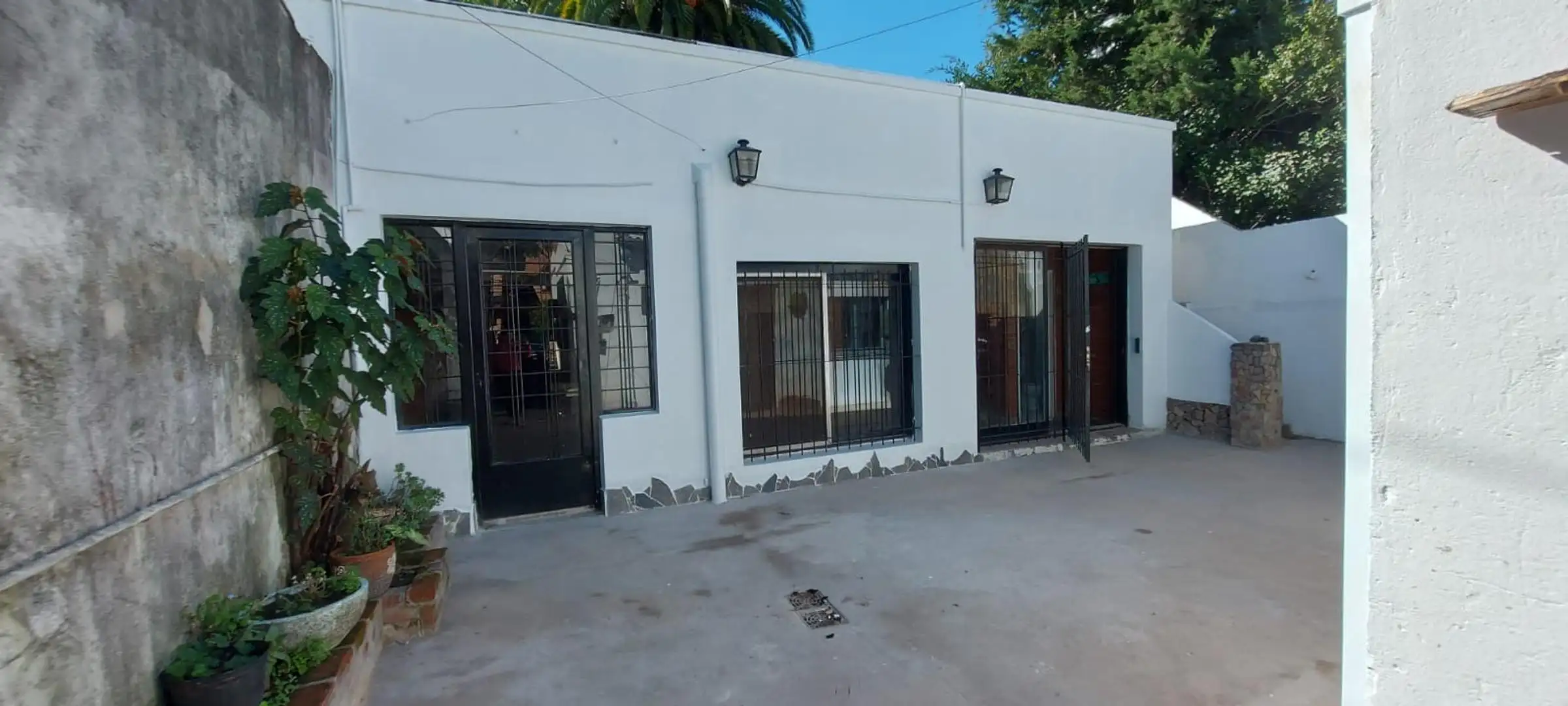 Three-bedroom PH house-style unit with terrace in Vicente López (Olivos)