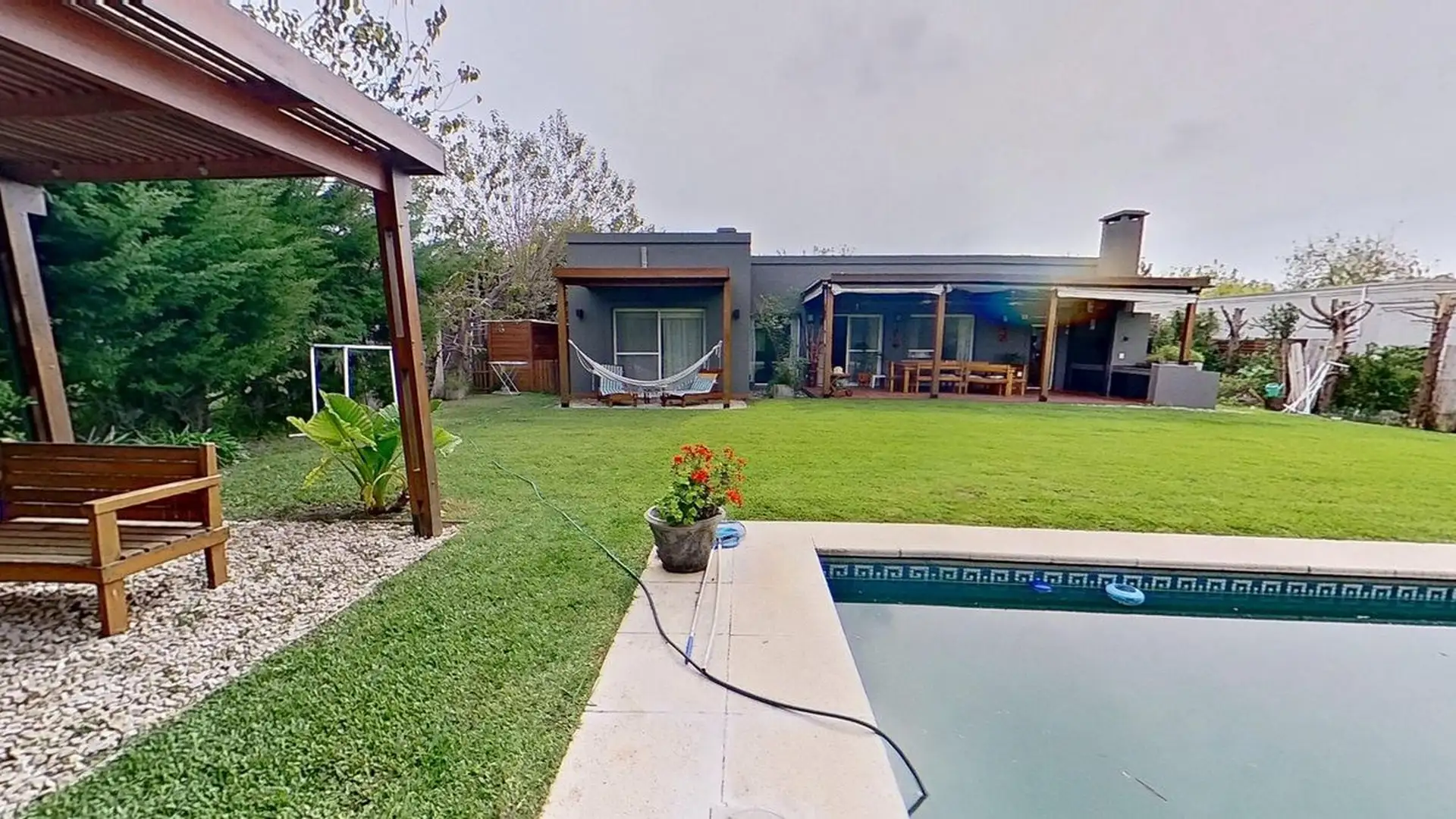 Меблированный дом с 4 спальнями и бассейном в Tigre