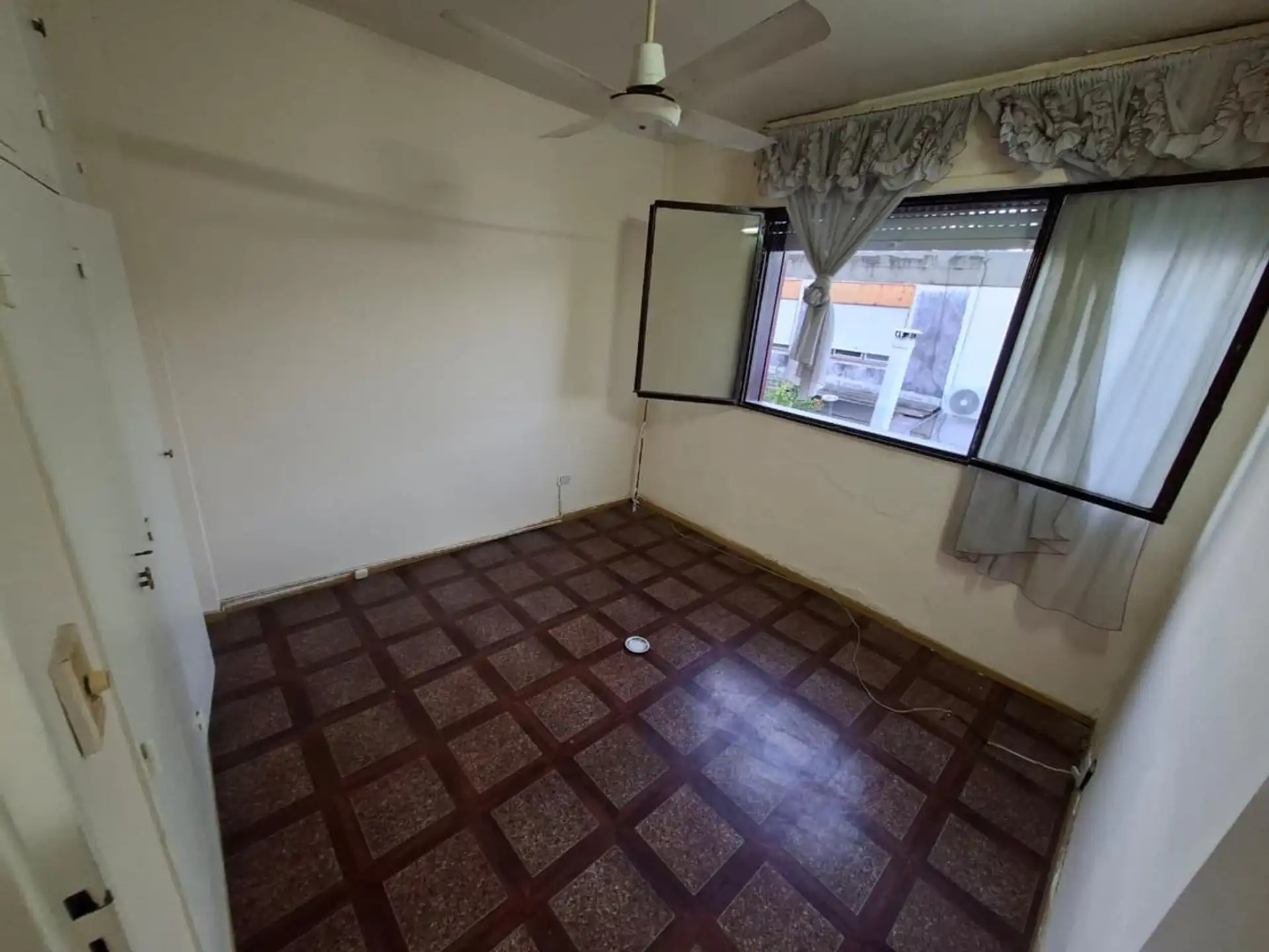 Two-bedroom apartment on the first floor in Hurlingham