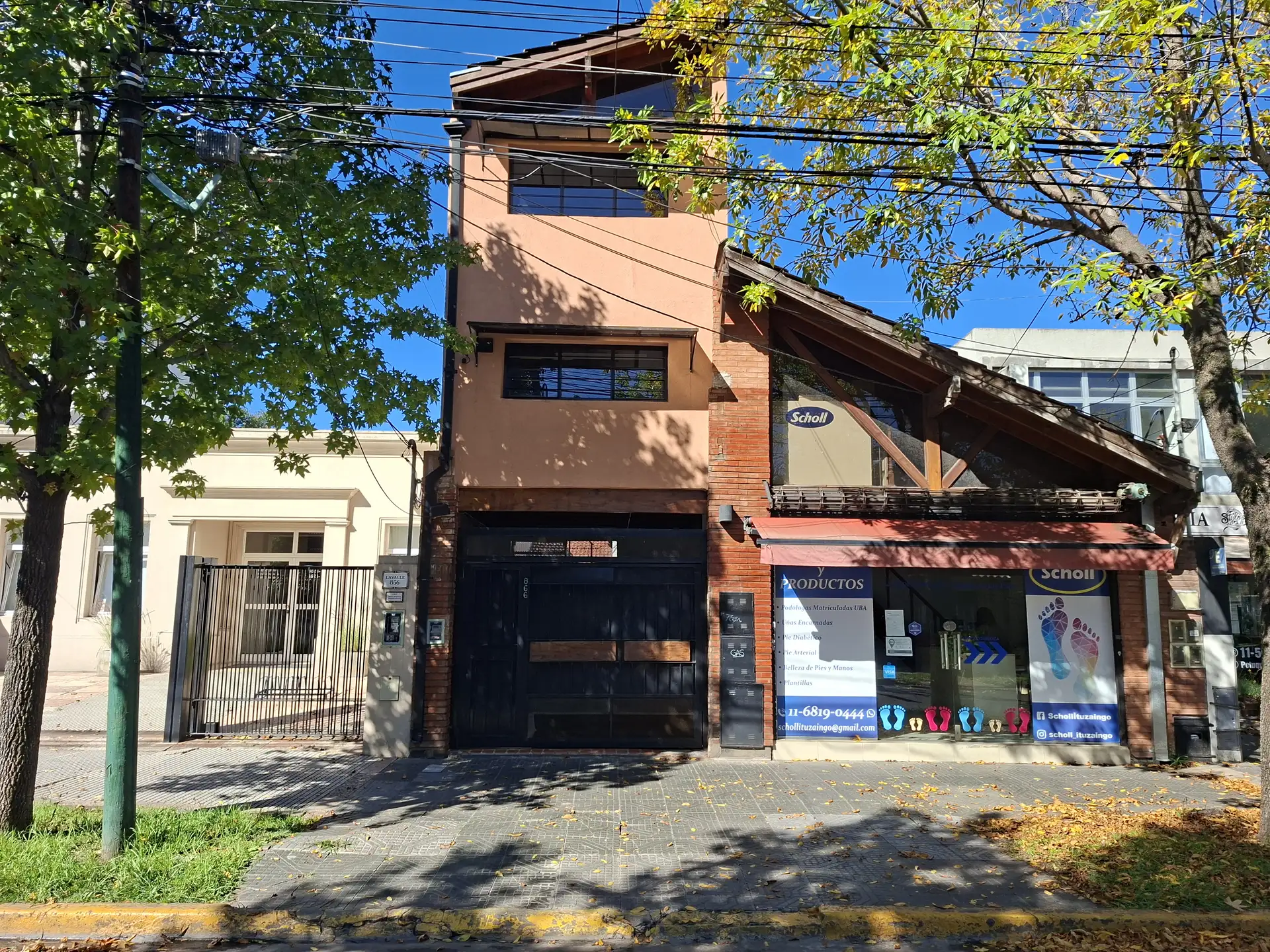 Two-storey one-bedroom apartment in Ituzaingó Norte