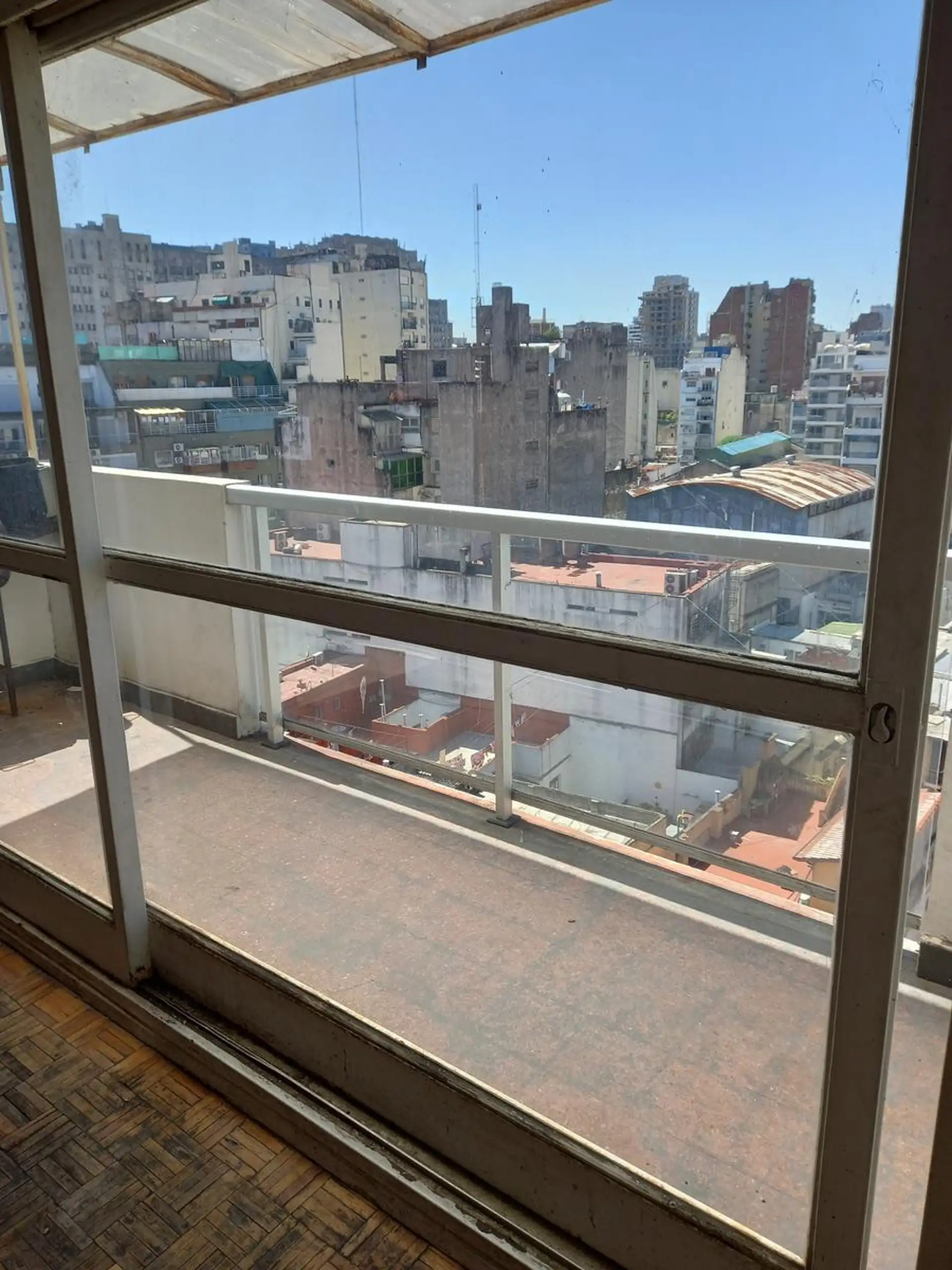 Departamento de 3 dormitorios con balcón en Balvanera