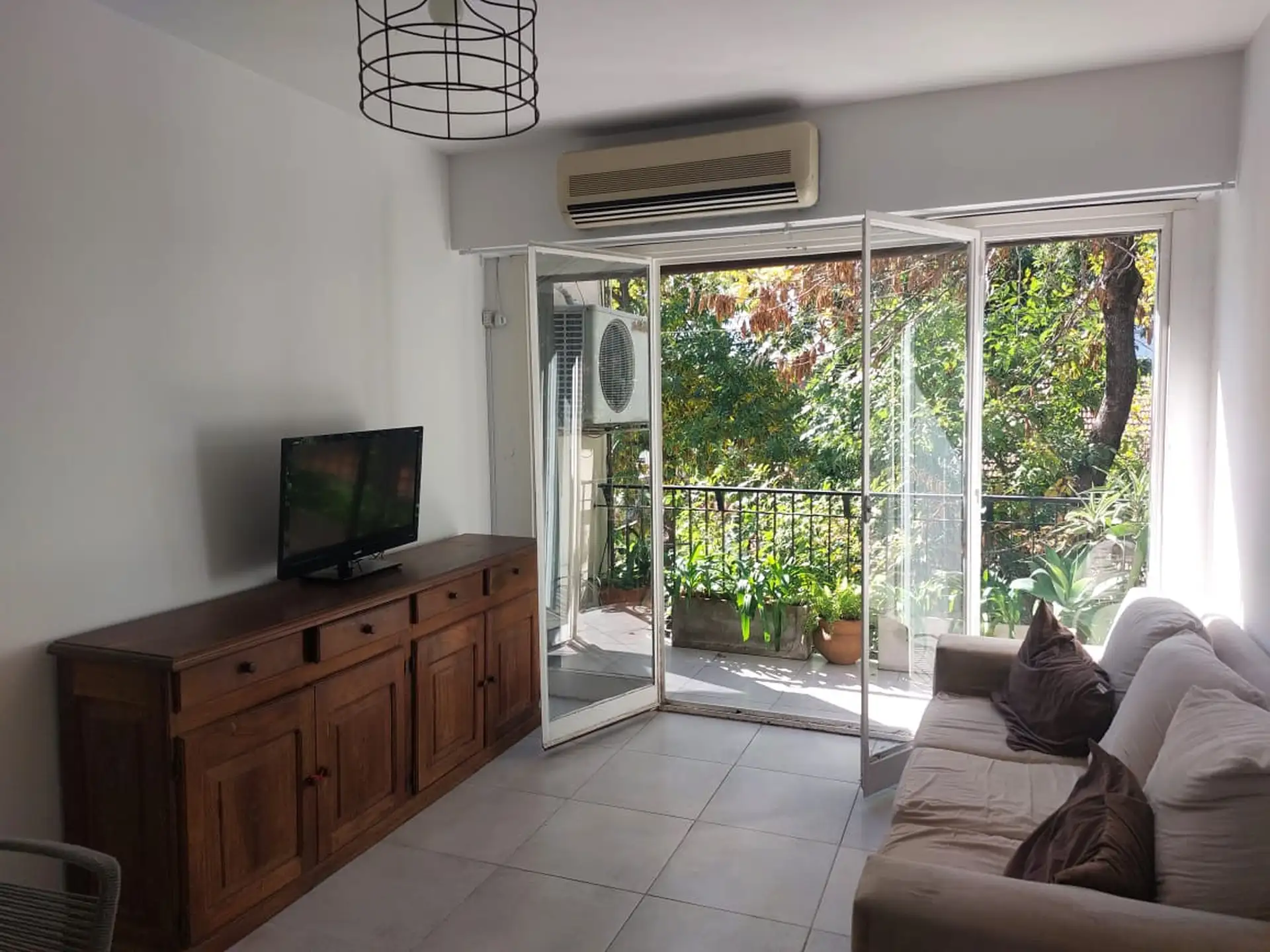 Departamento de 3 ambientes en Florida, segundo piso por escalera