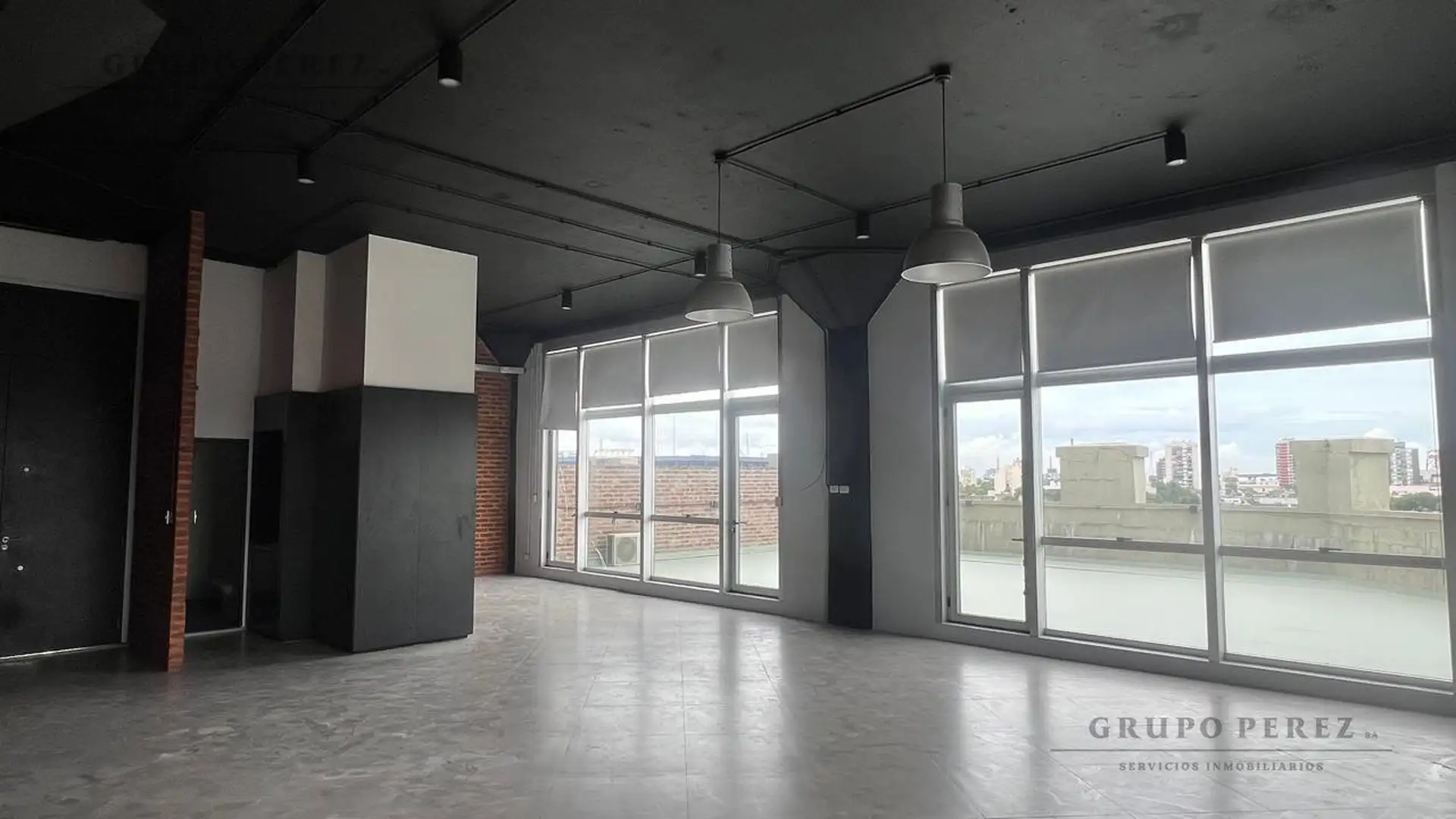 Трёхкомнатная квартира в La Boca с террасой