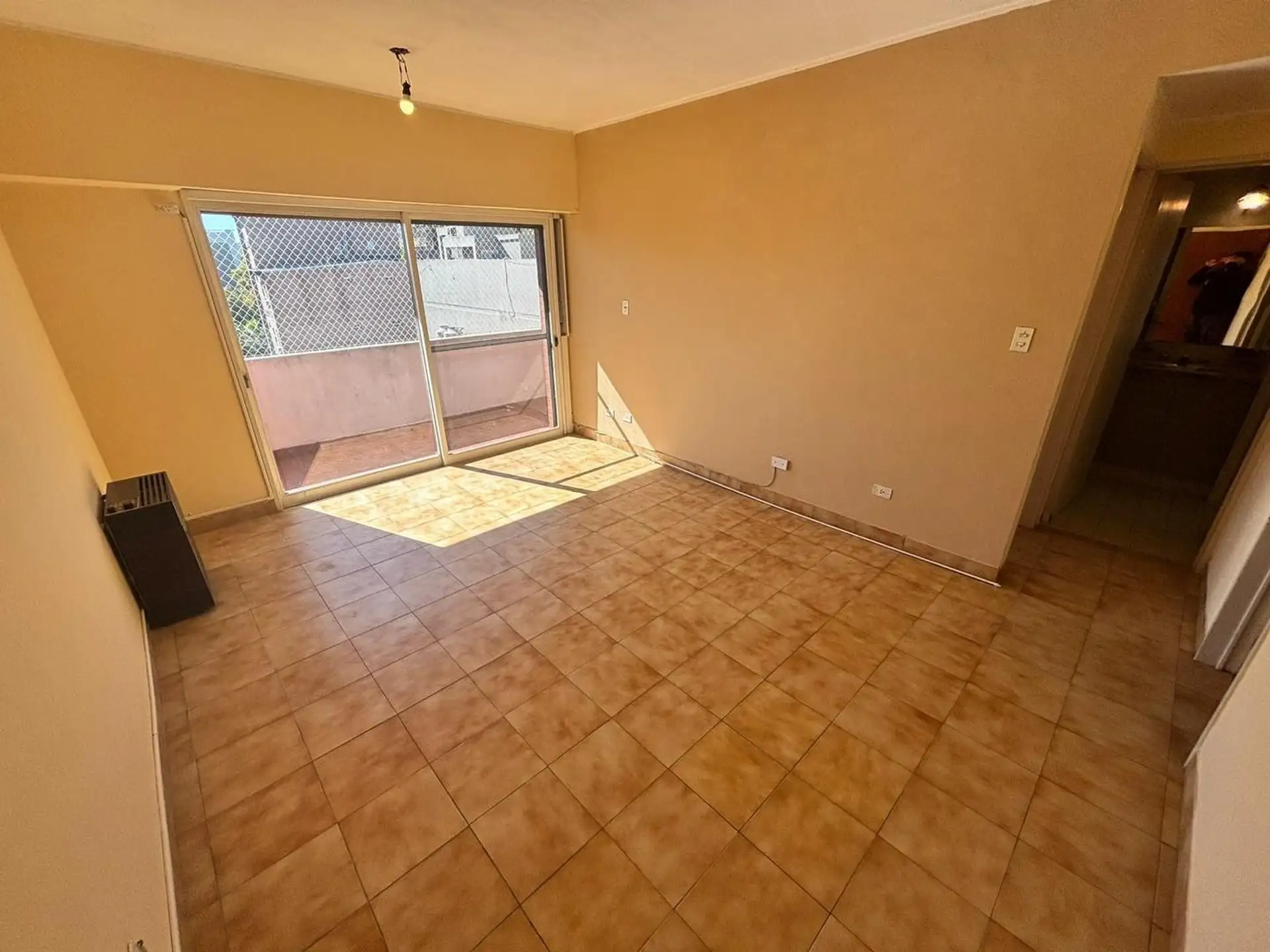 Two-room apartment with balcony in General San Martín