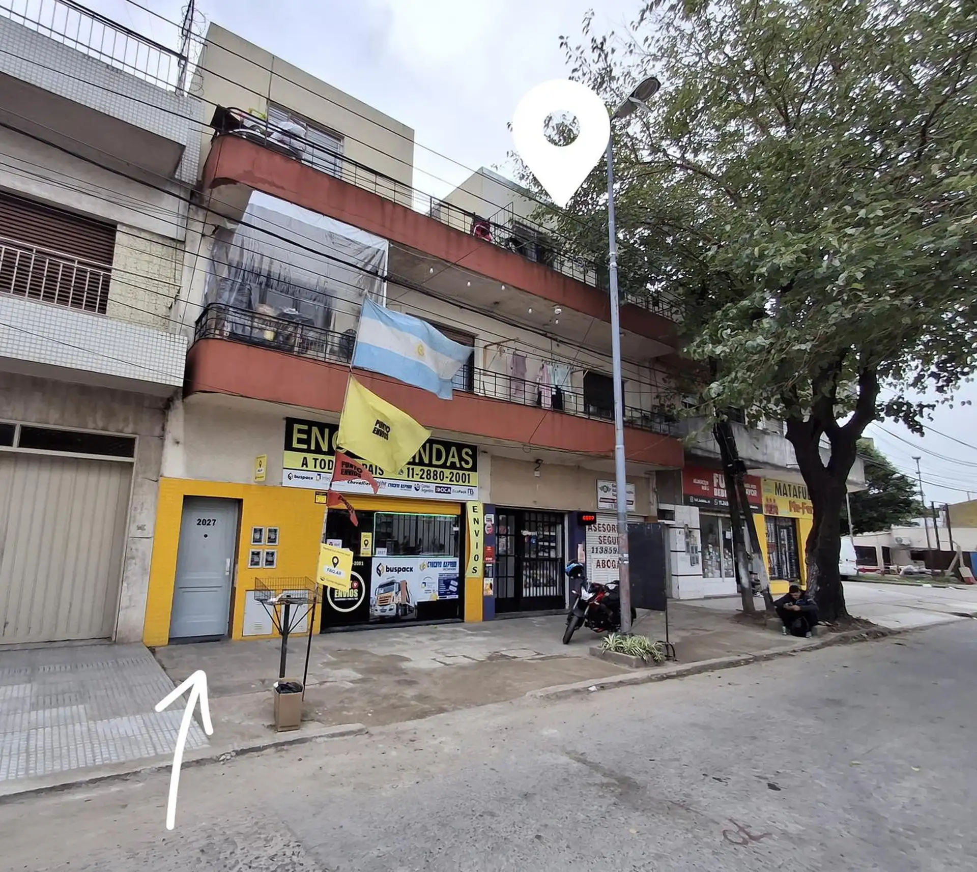 Two-room PH apartment with front balcony and patio in Jose Leon Suarez