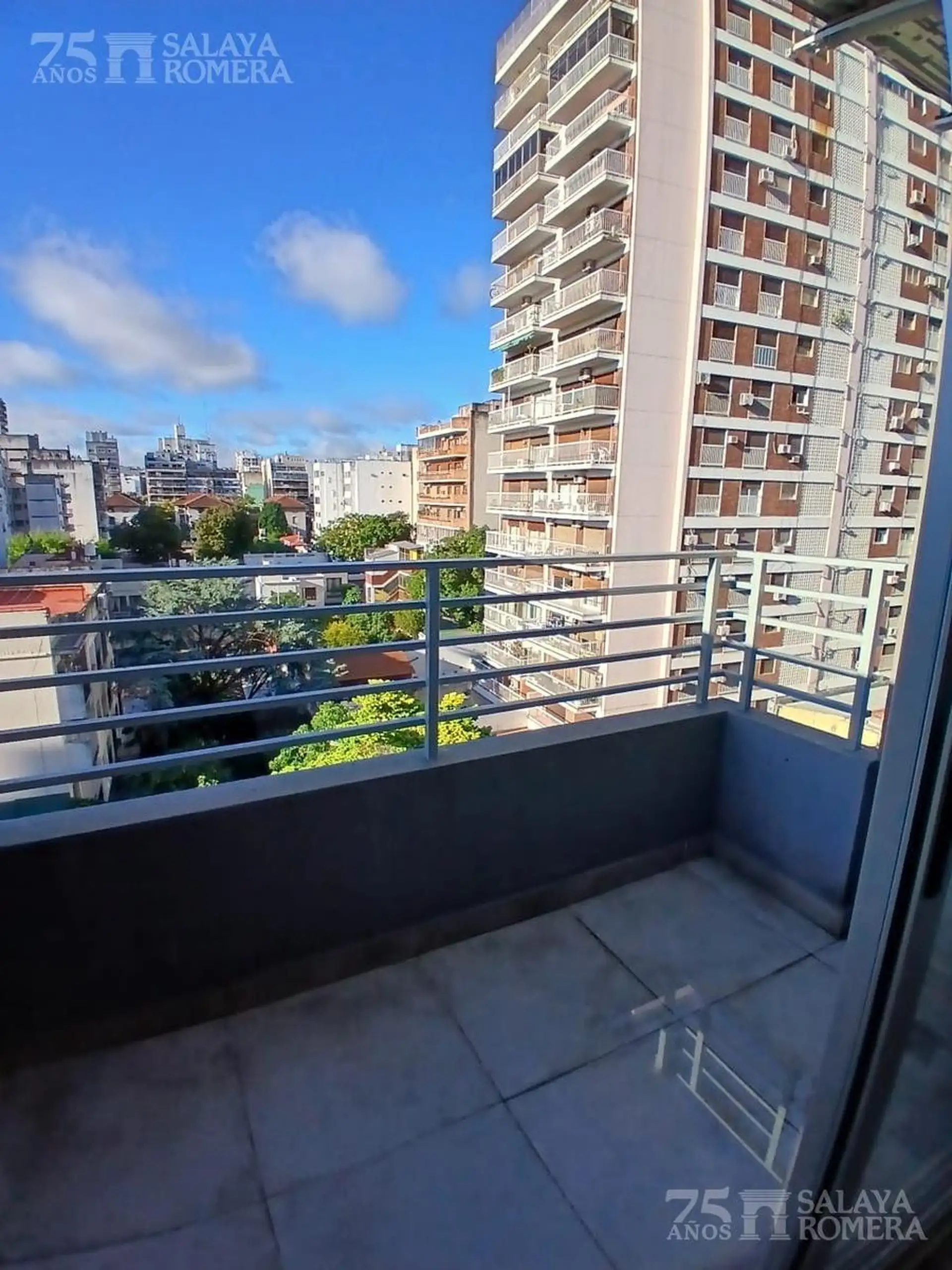 Departamento de 2 ambientes con balcón en Flores