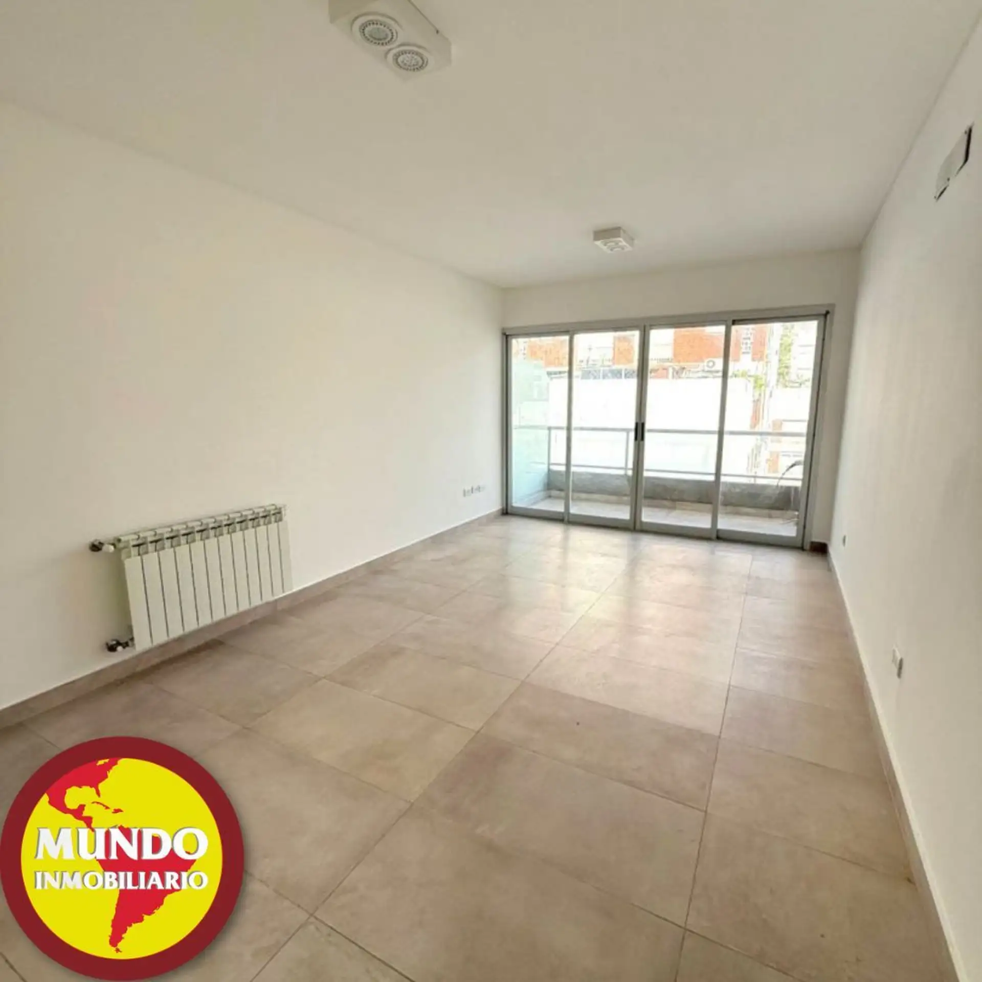 Departamento de 2 ambientes con balcón al contrafrente en General San Martín