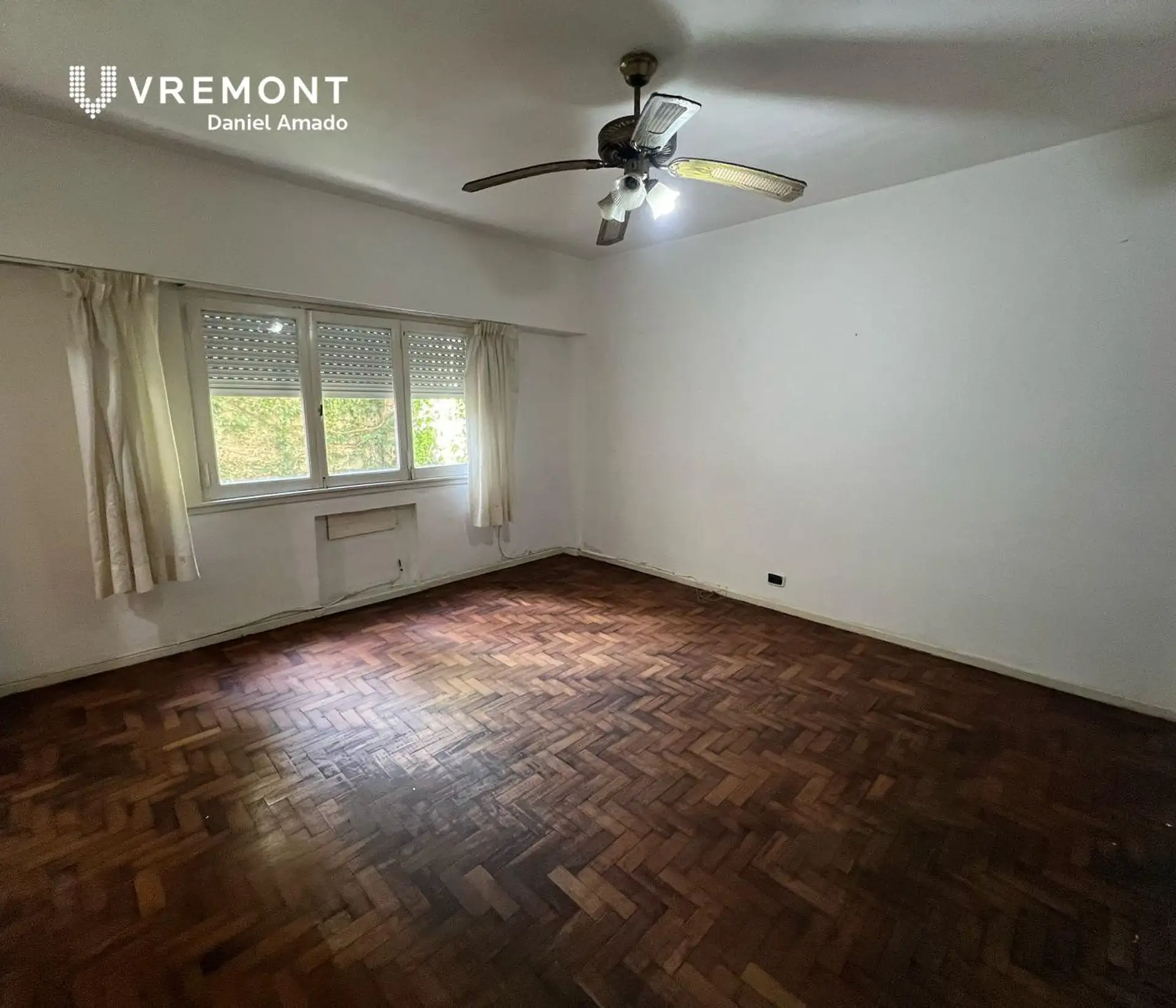 Semipiso de 3 ambientes con 2 dormitorios en Boedo