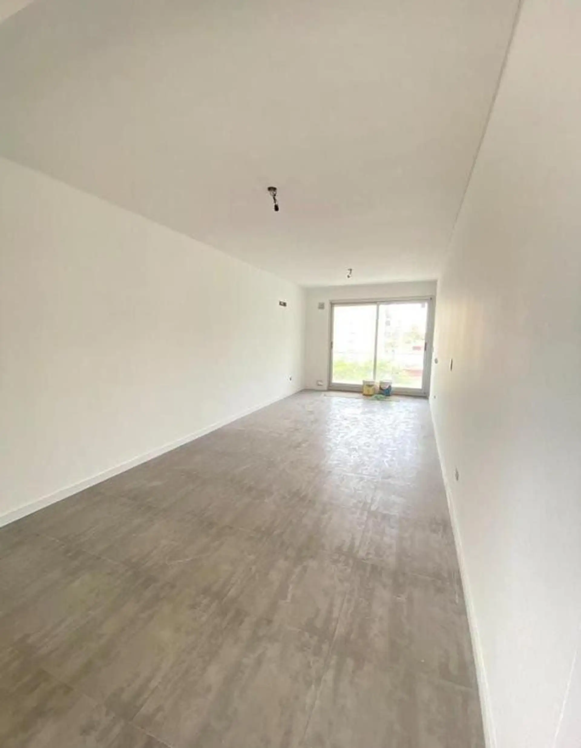 Departamento con cochera de 2 ambientes en Flores