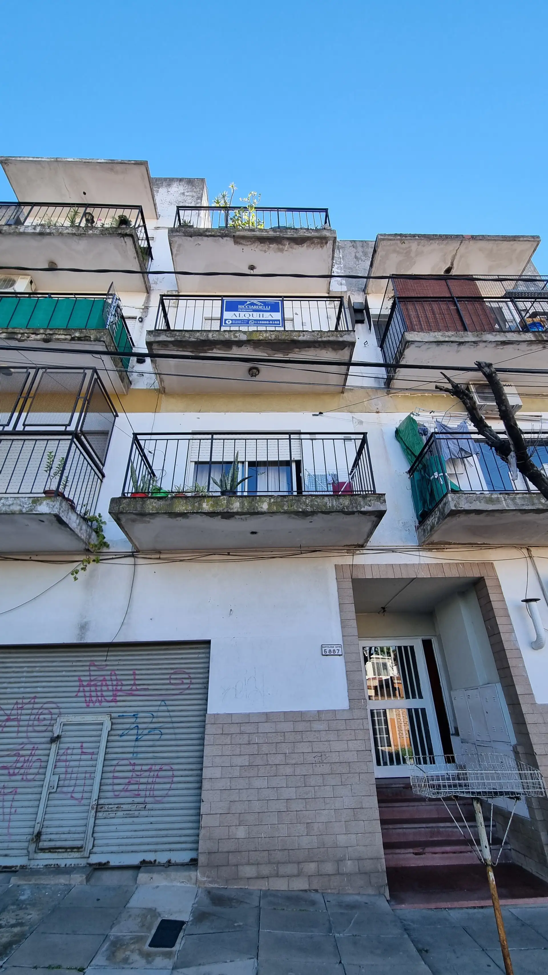 Front-facing studio apartment in General San Martín