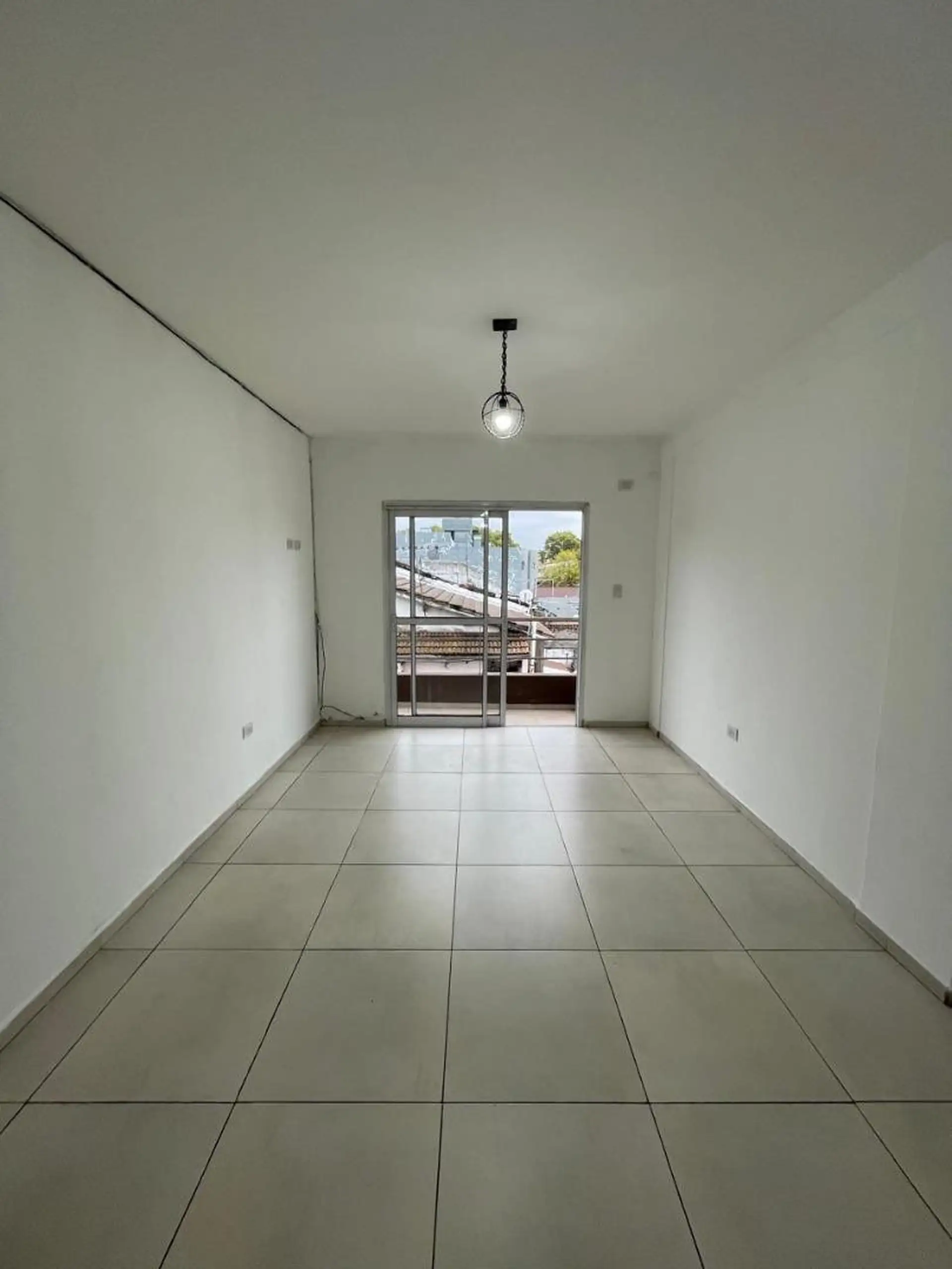 Monoambiente en alquiler en Merlo con balcón