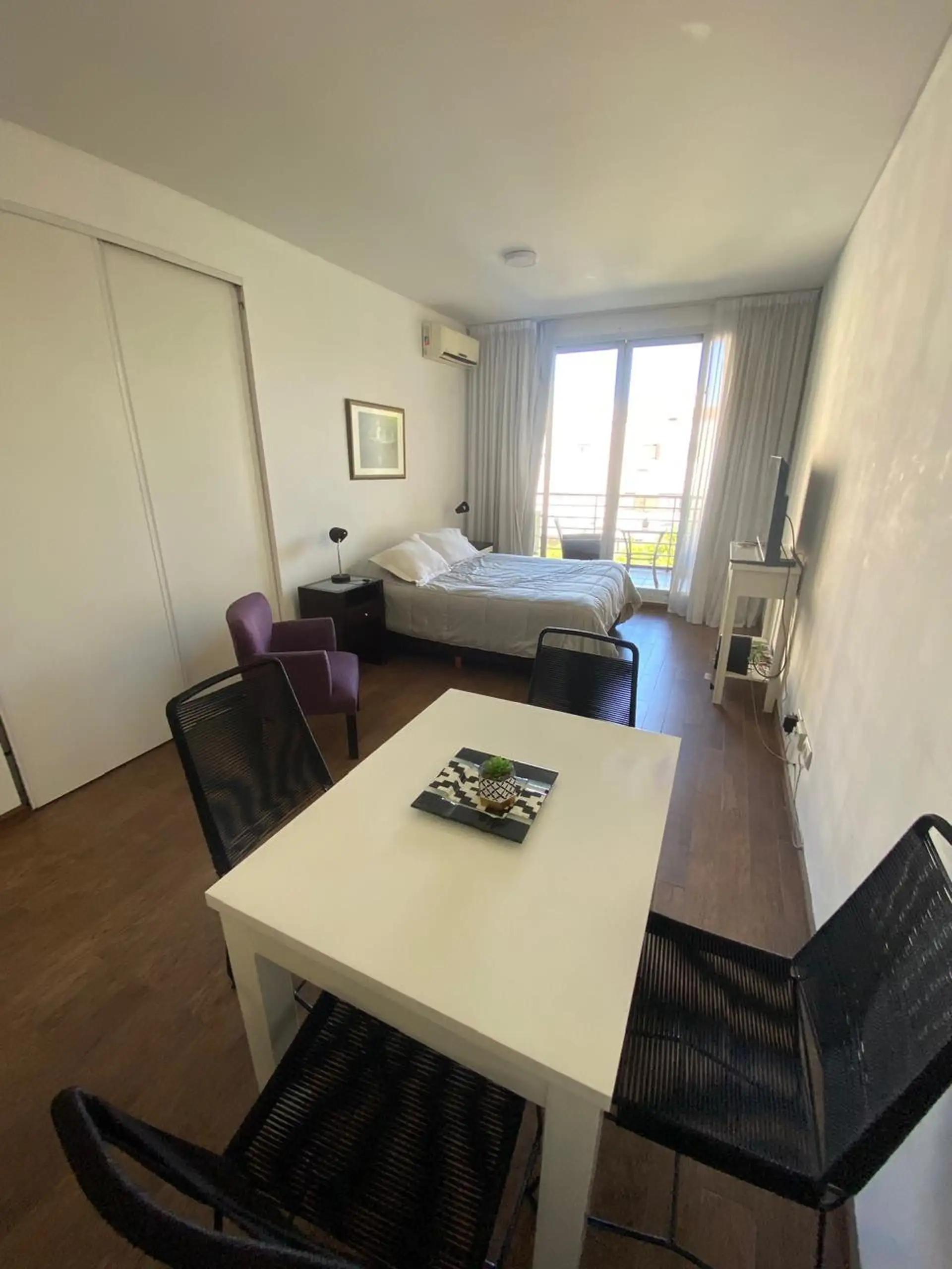 Квартира-студия с мебелью и балконом в Saavedra