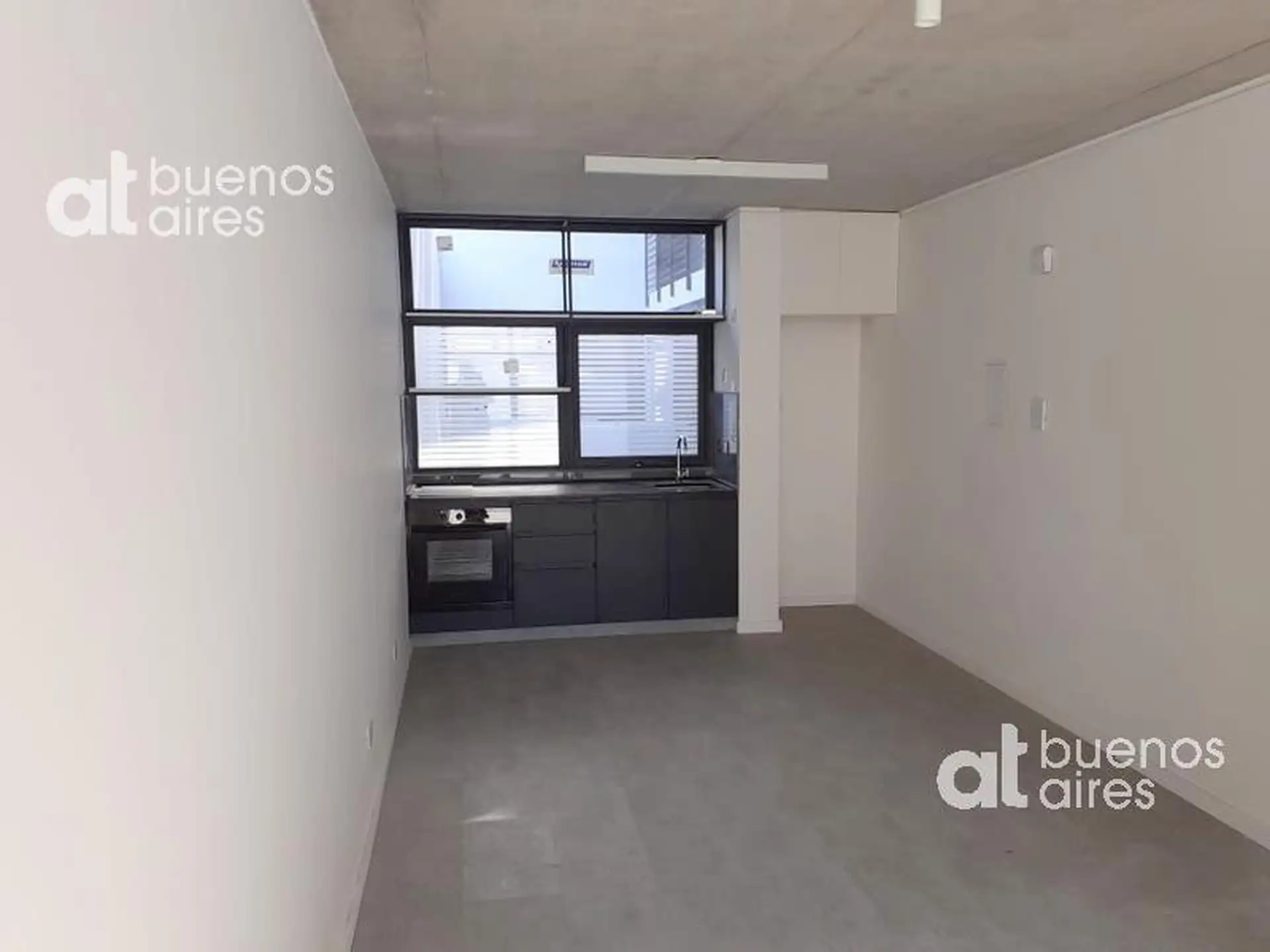 Apartamento de um quarto sem mobília em Palermo