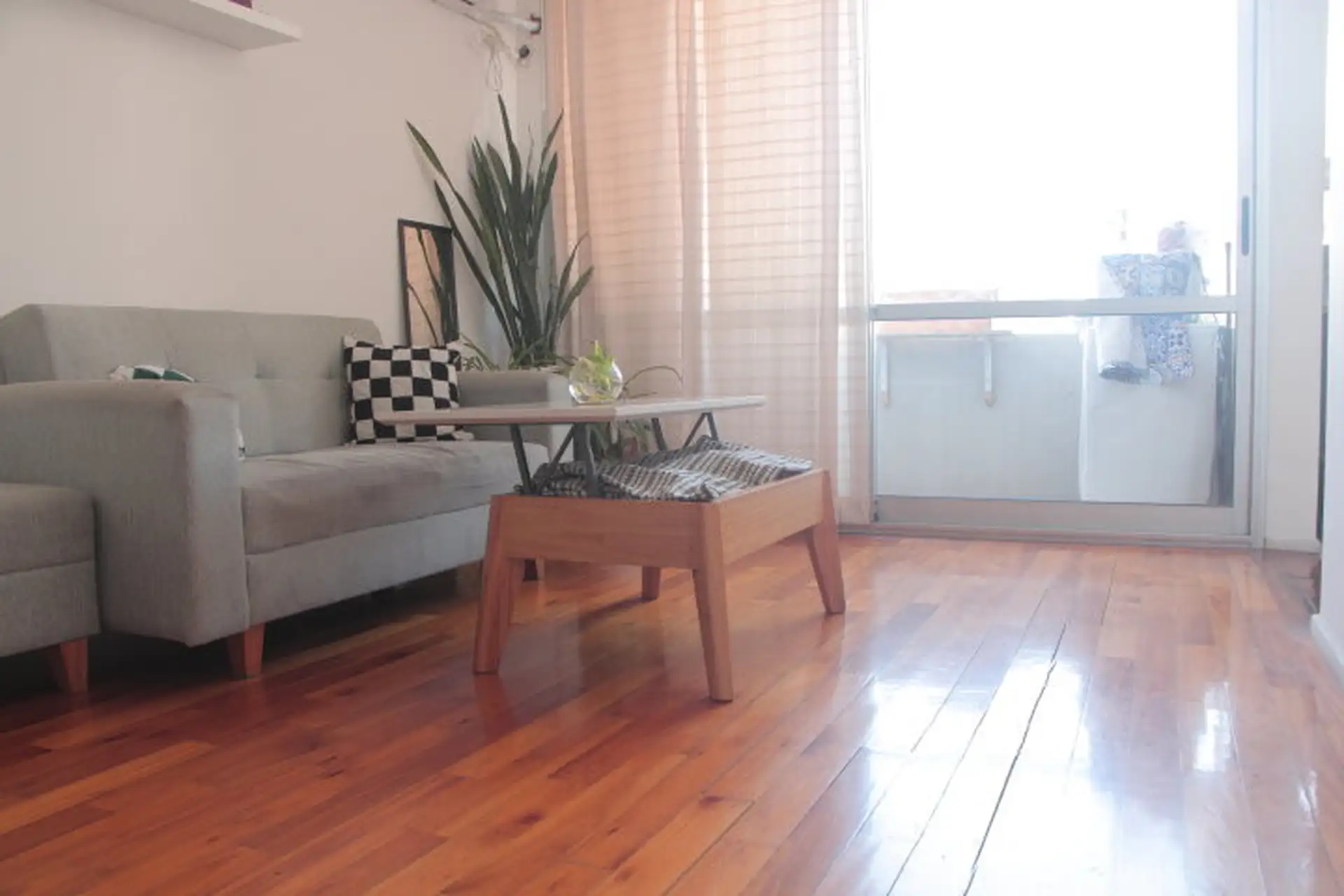 Two-room apartment with balcony in Almagro