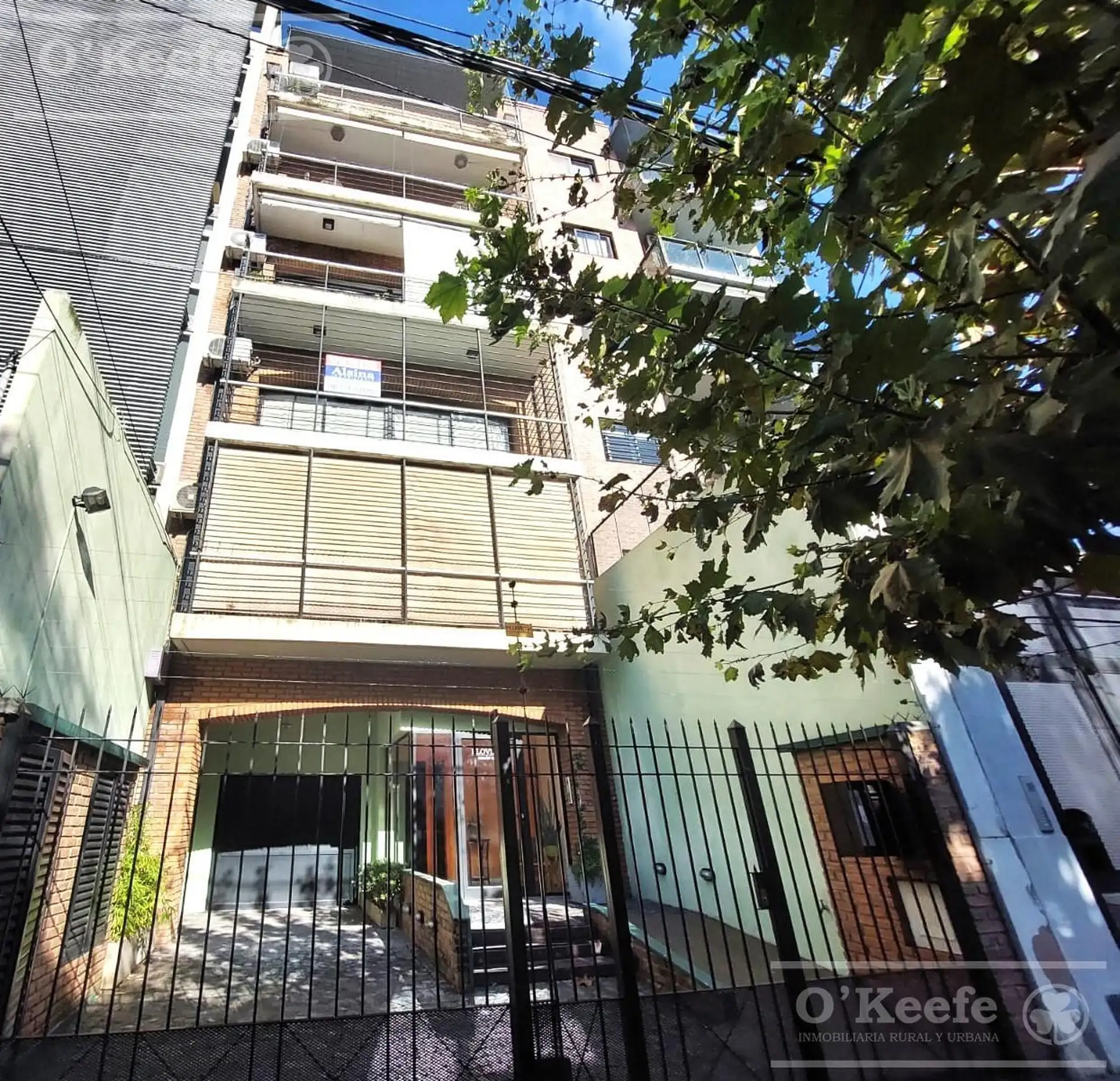Departamento de 3 ambientes con balcón en Quilmes
