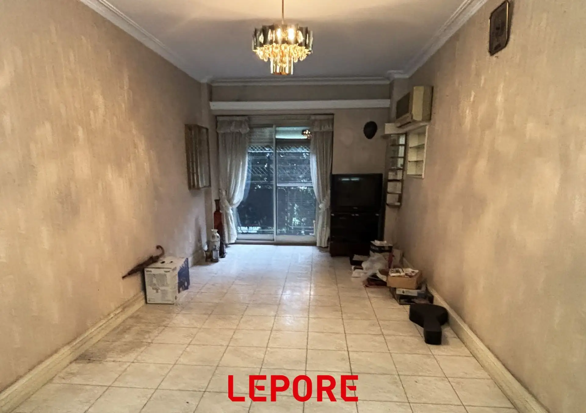 Departamento de 3 ambientes con dependencia en Parque Chacabuco