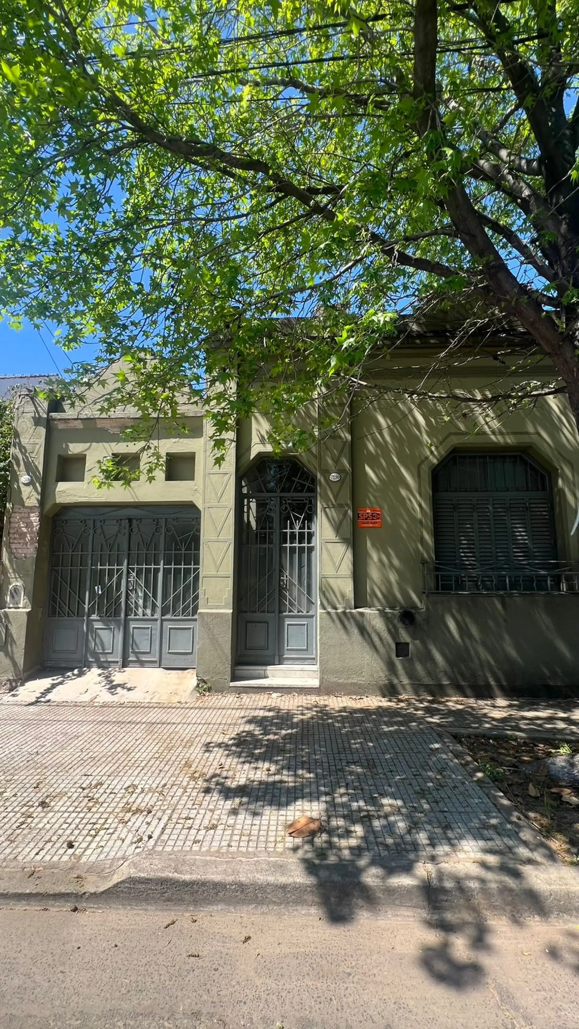 Дом с 3 спальнями и садом в Villa Devoto