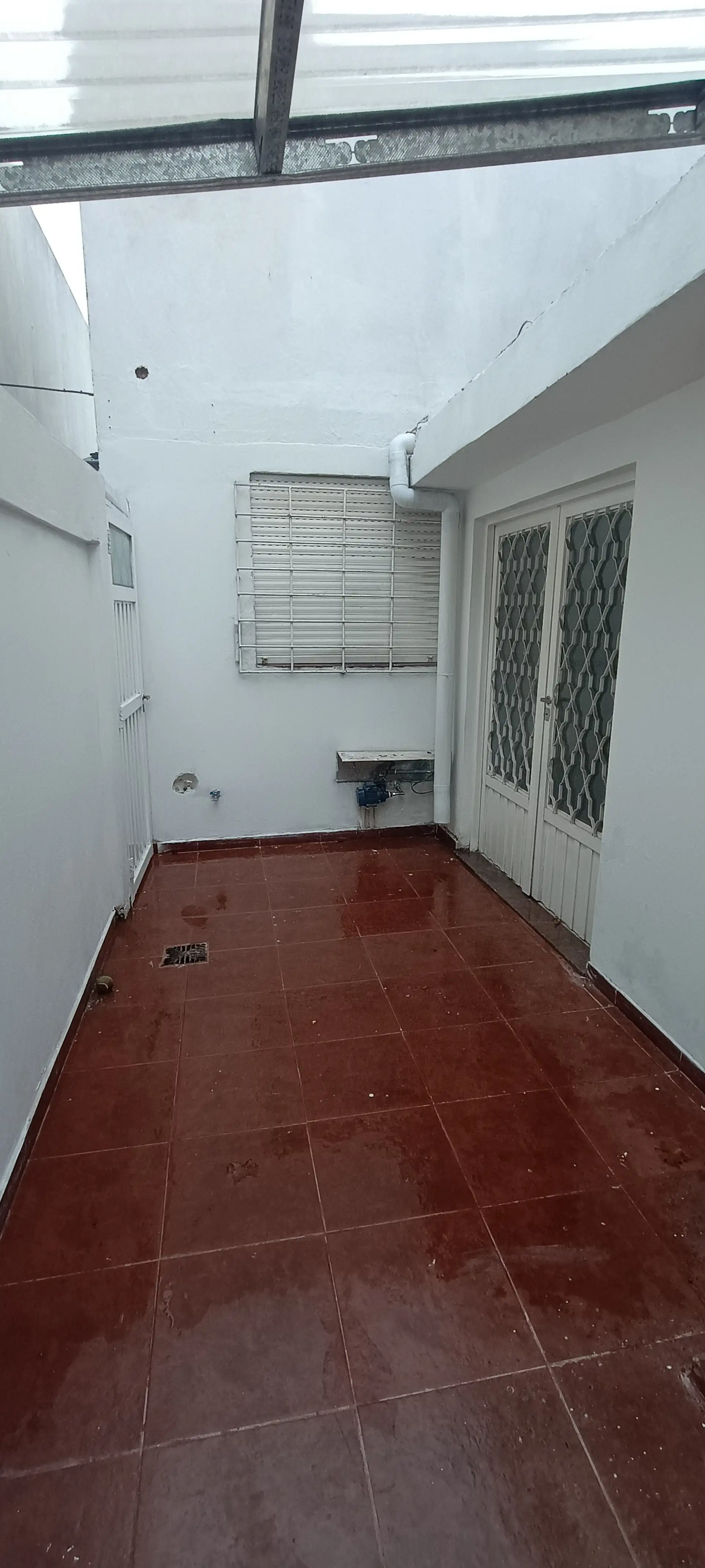 Apartamento de 3 ambientes novo em Lanús