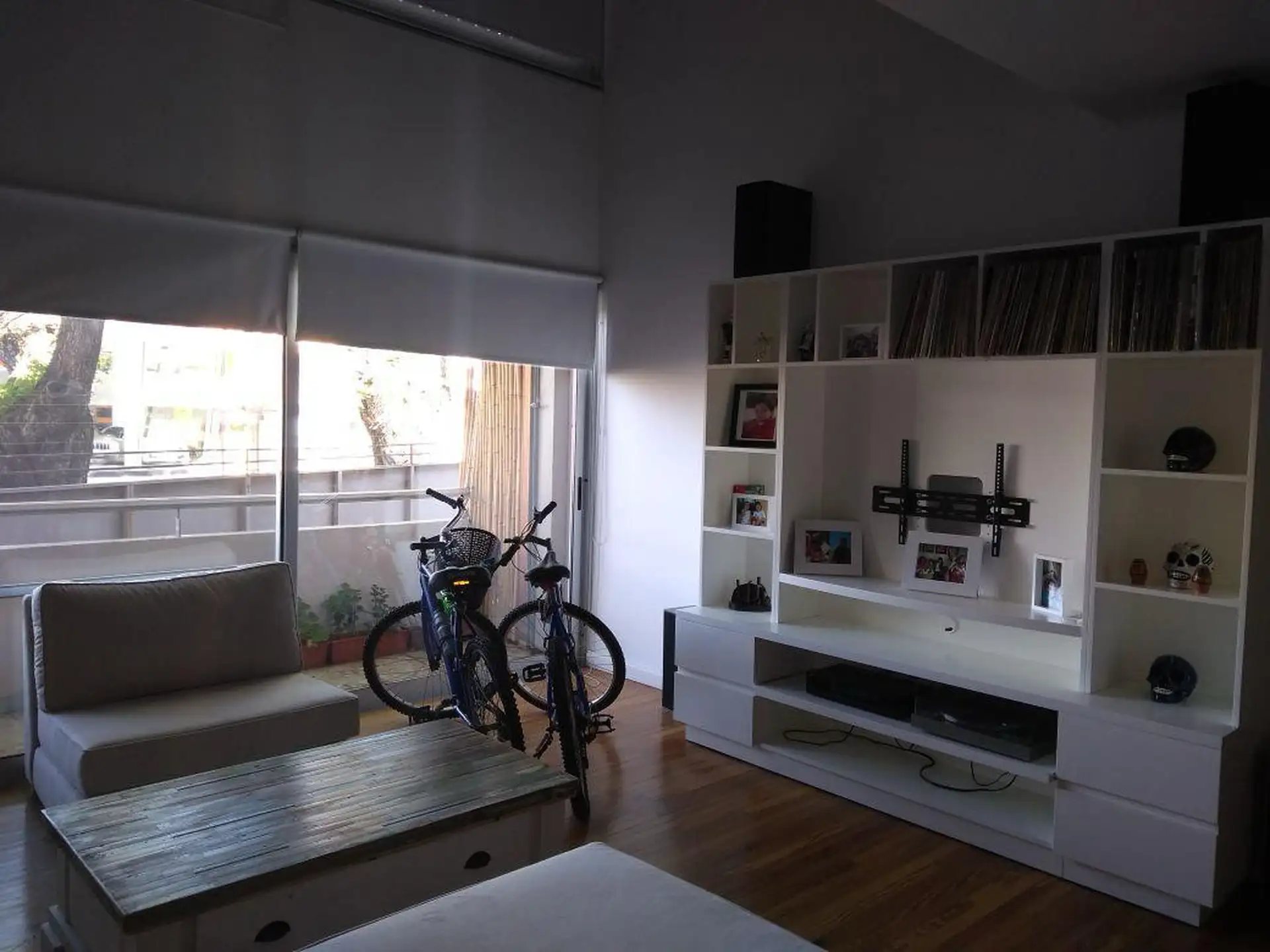 Two-room apartment in Victoria
