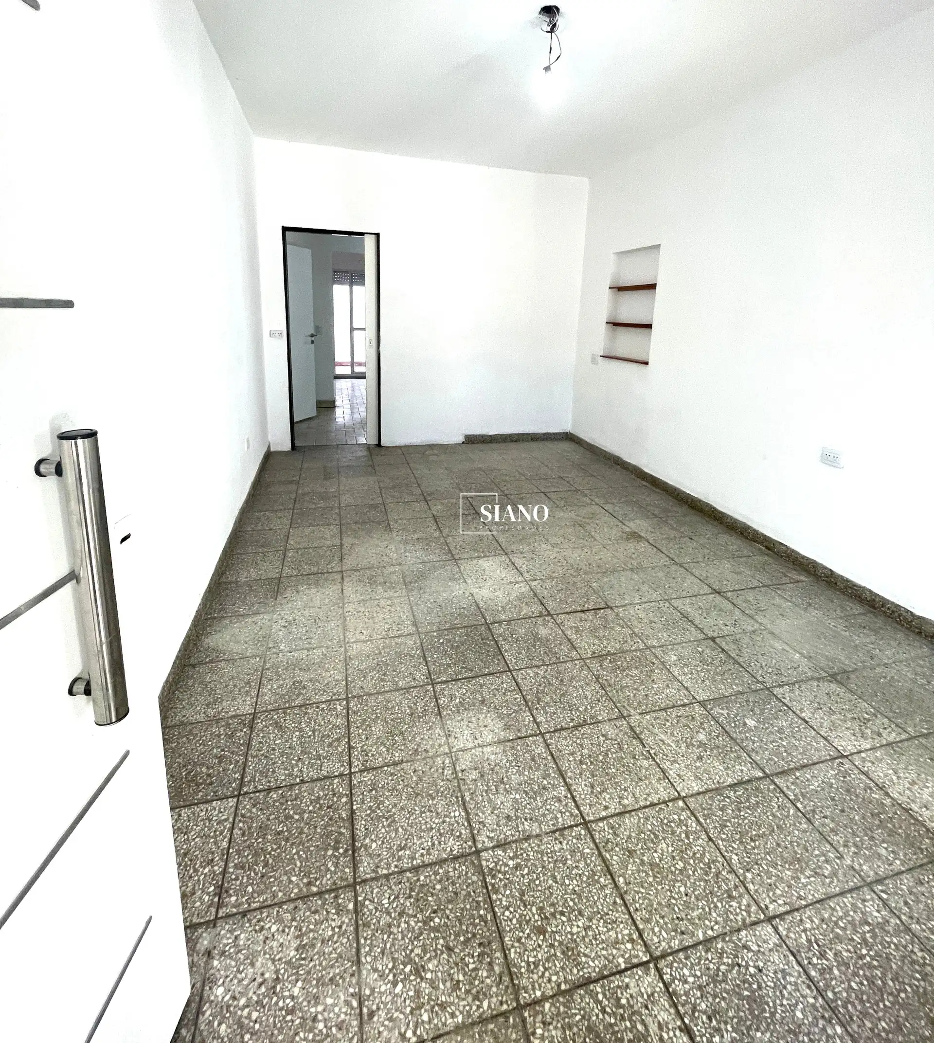 PH en planta baja con patio y parrilla en Villa Adelina